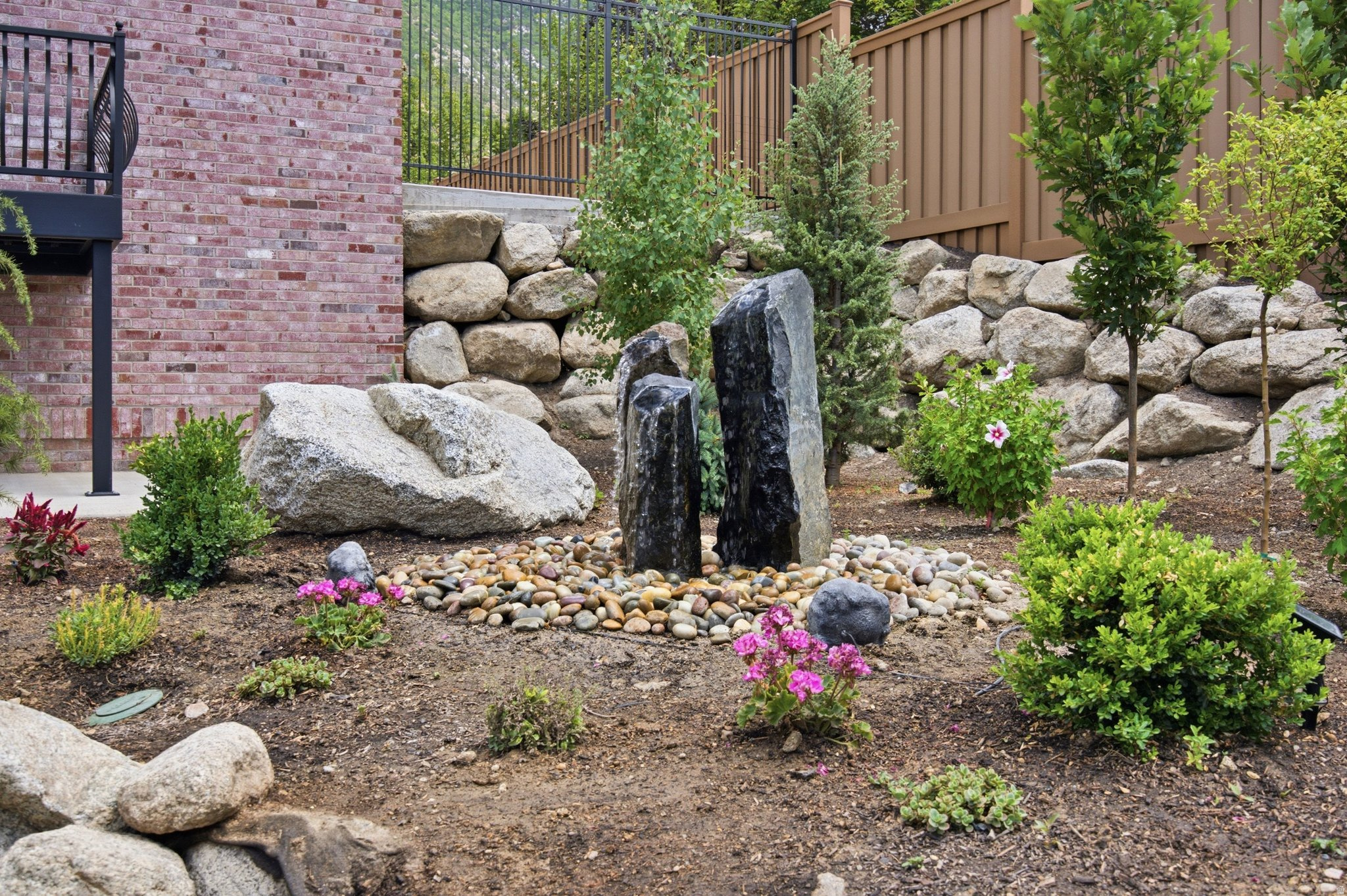 main property photo 247
