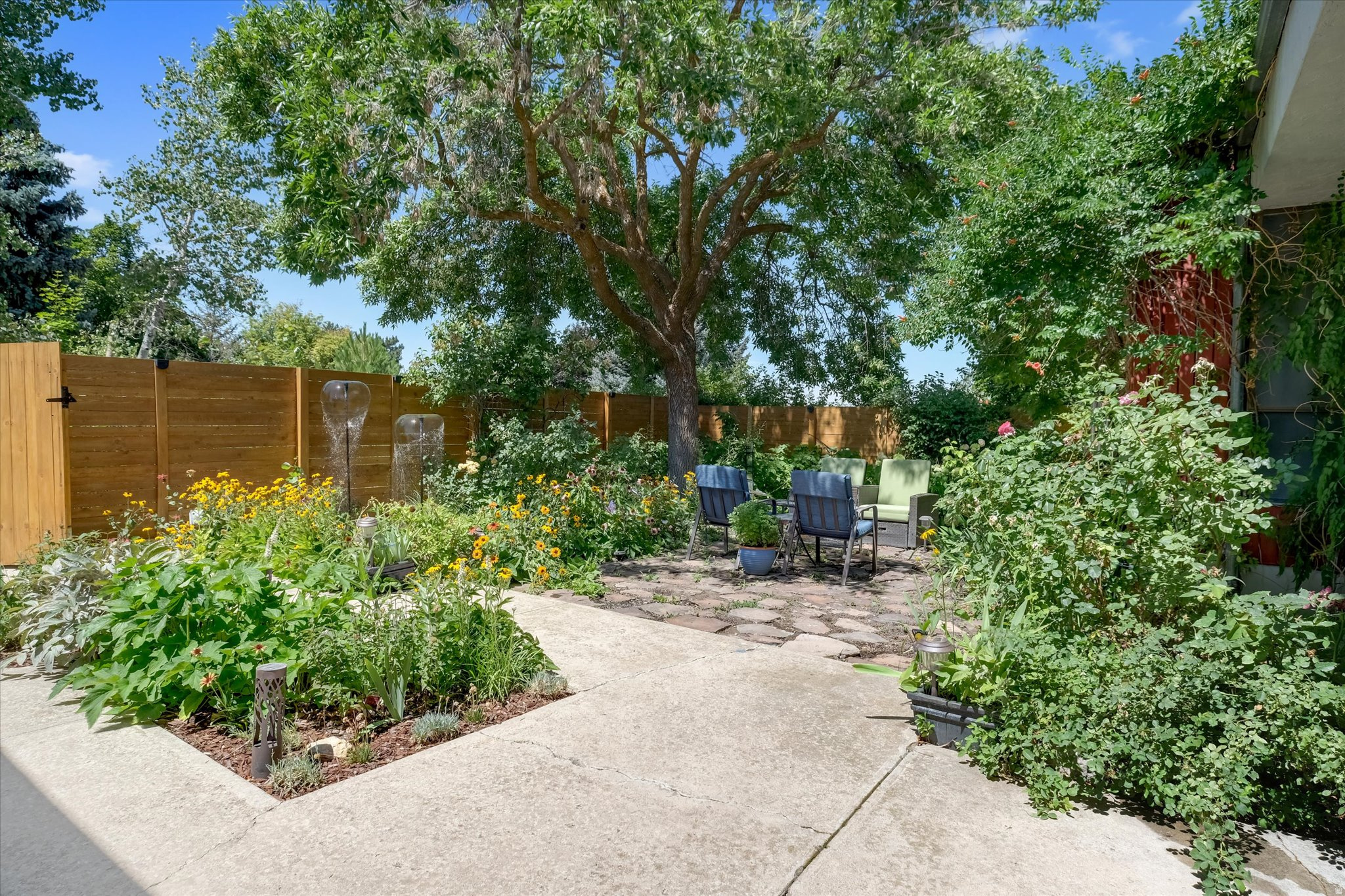 main property photo 65