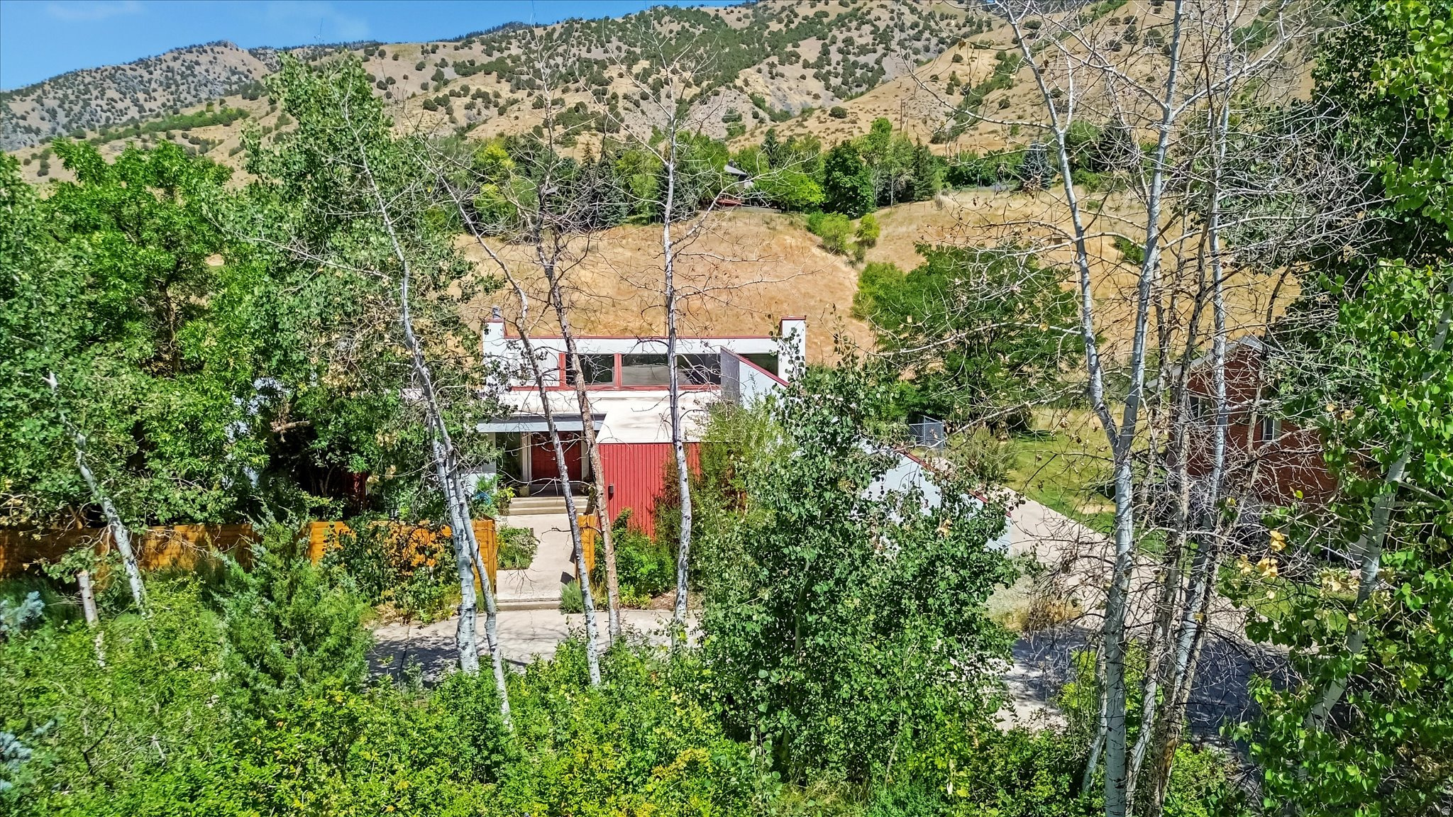 main property photo 83
