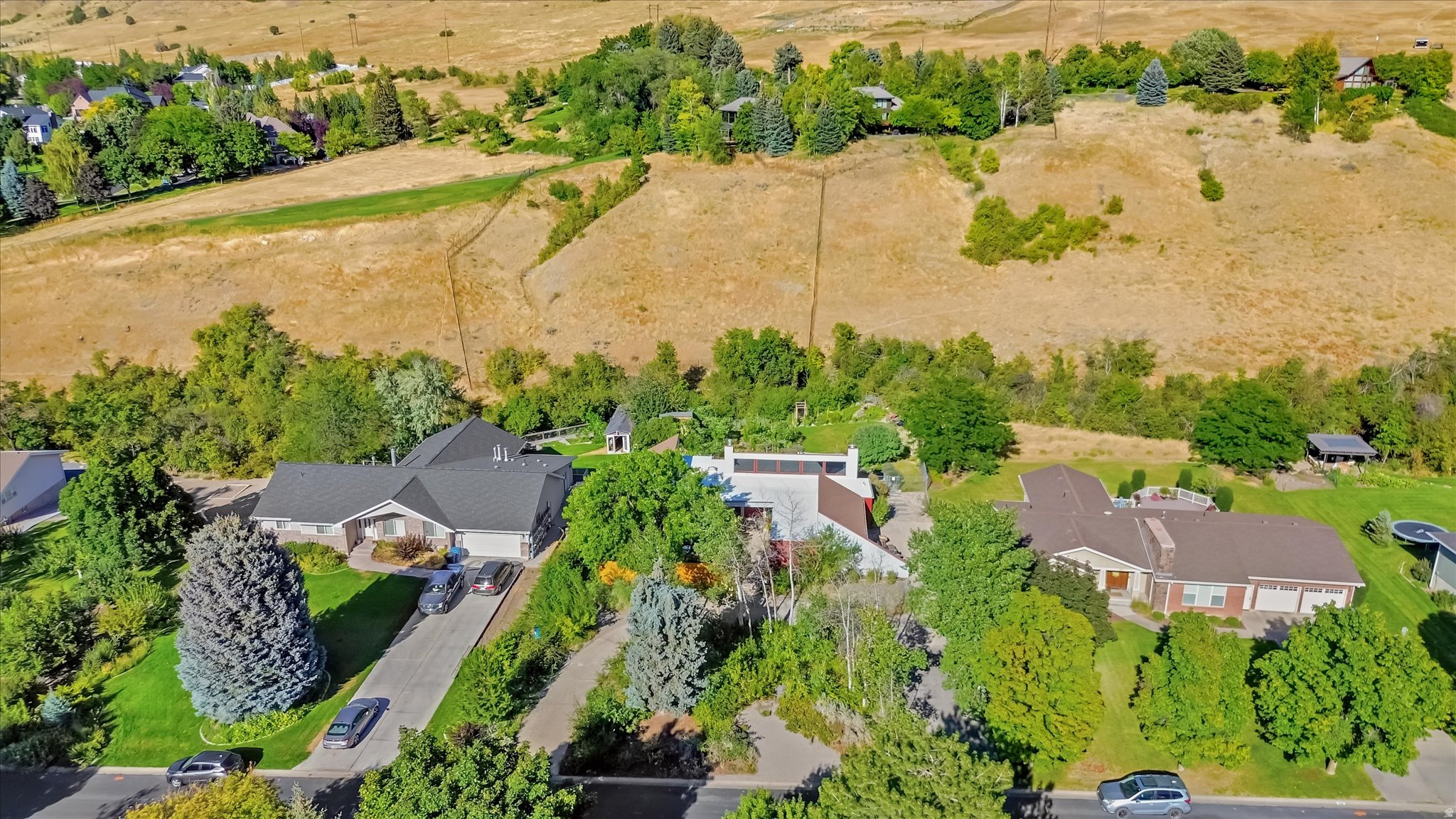 main property photo 95