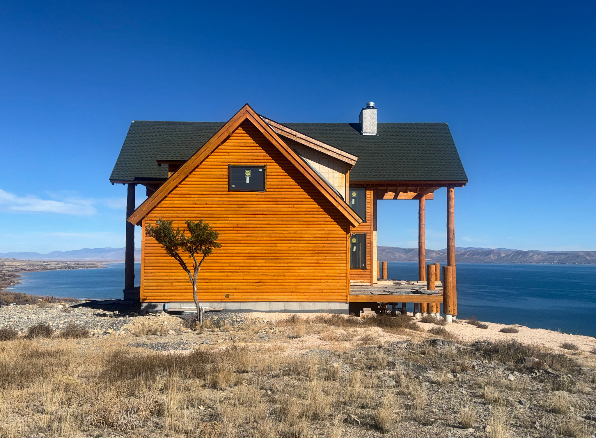 main property photo 16