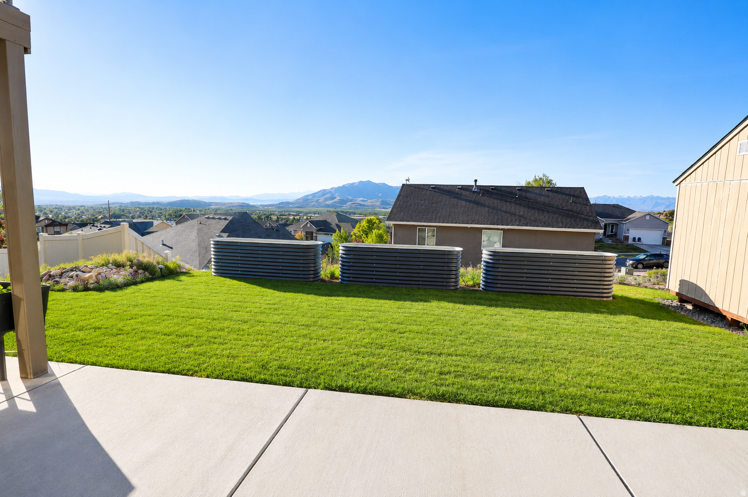 main property photo 65