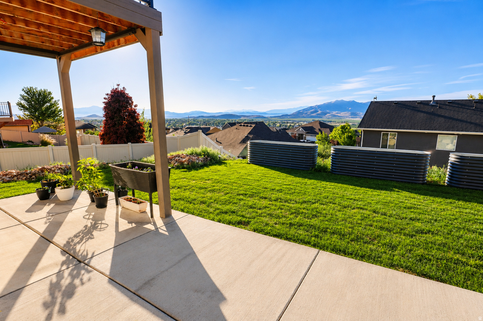 main property photo 67