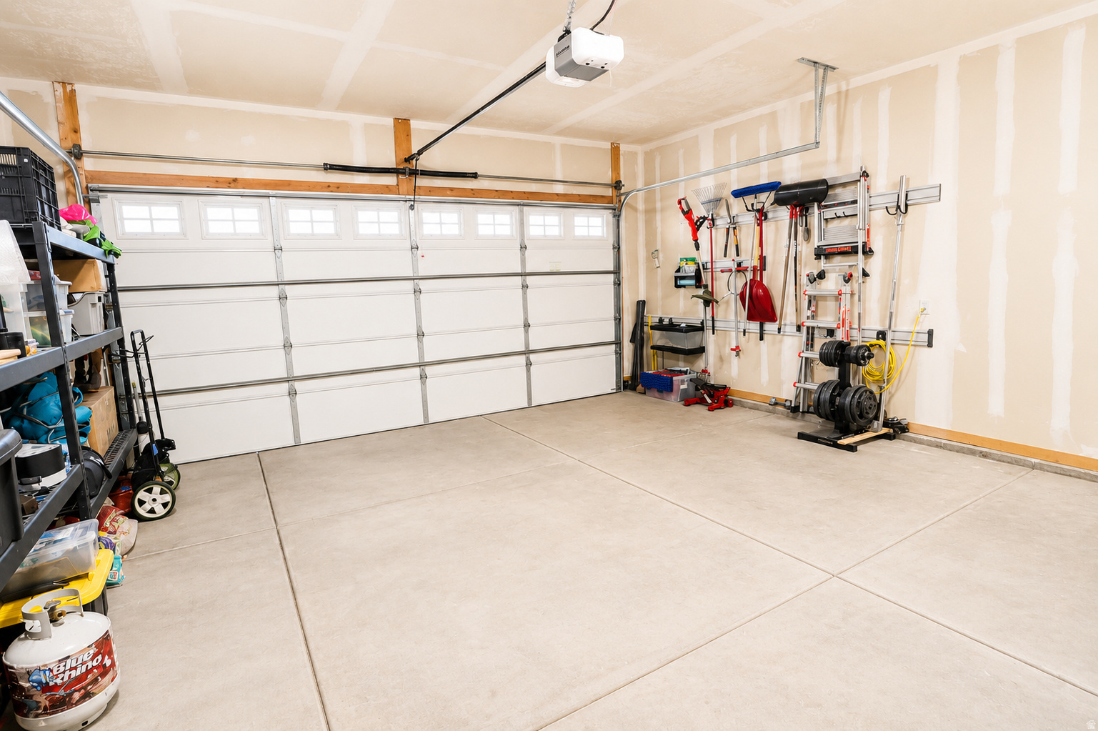 main property photo 89