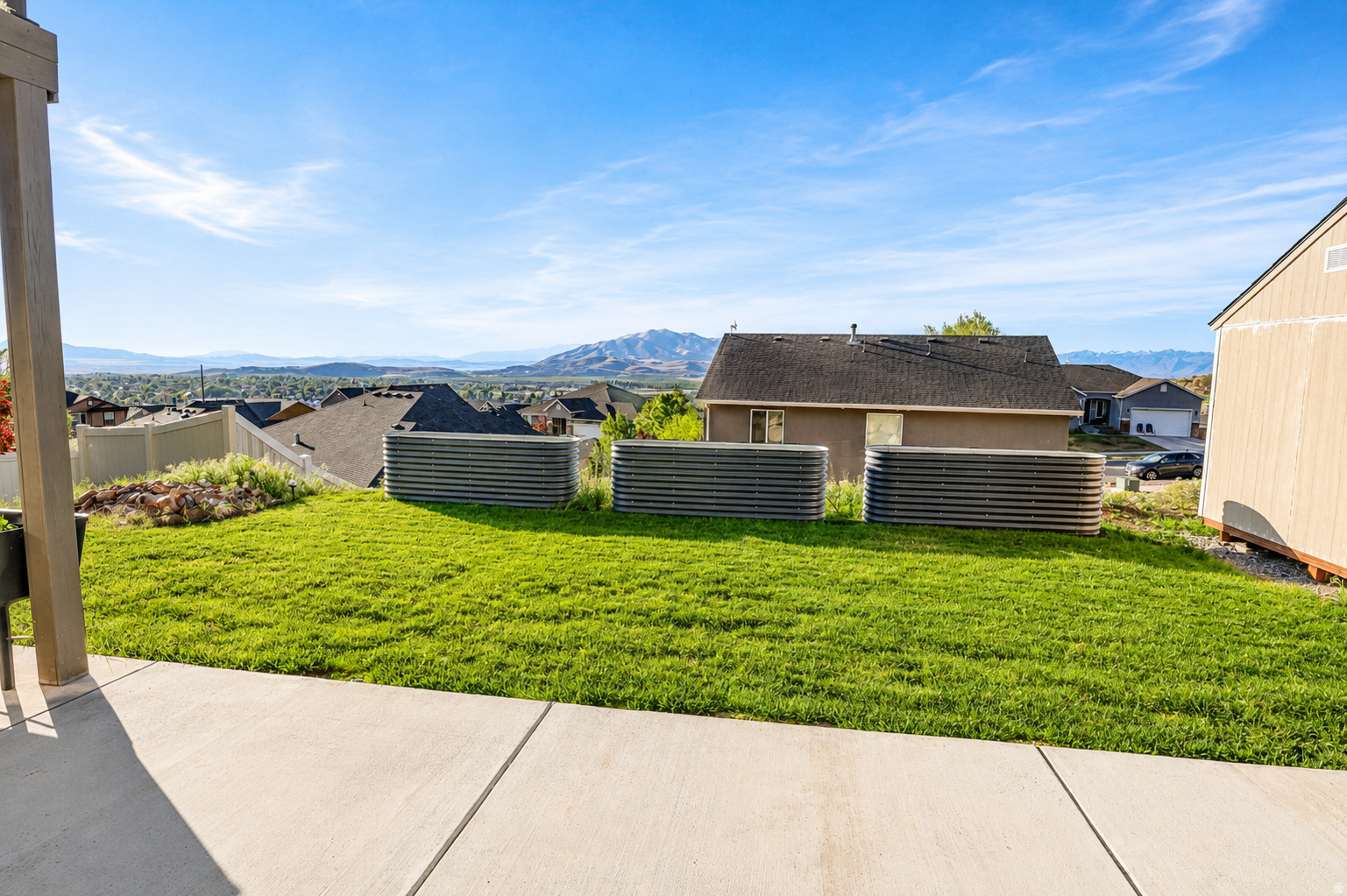 main property photo 90