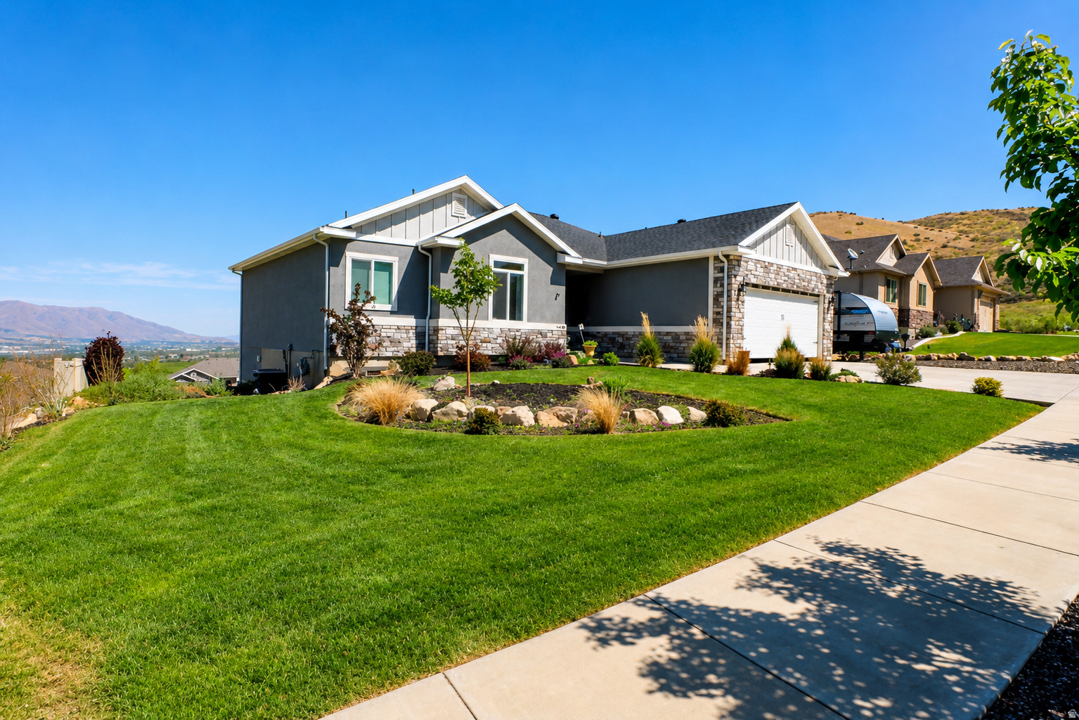 main property photo 94