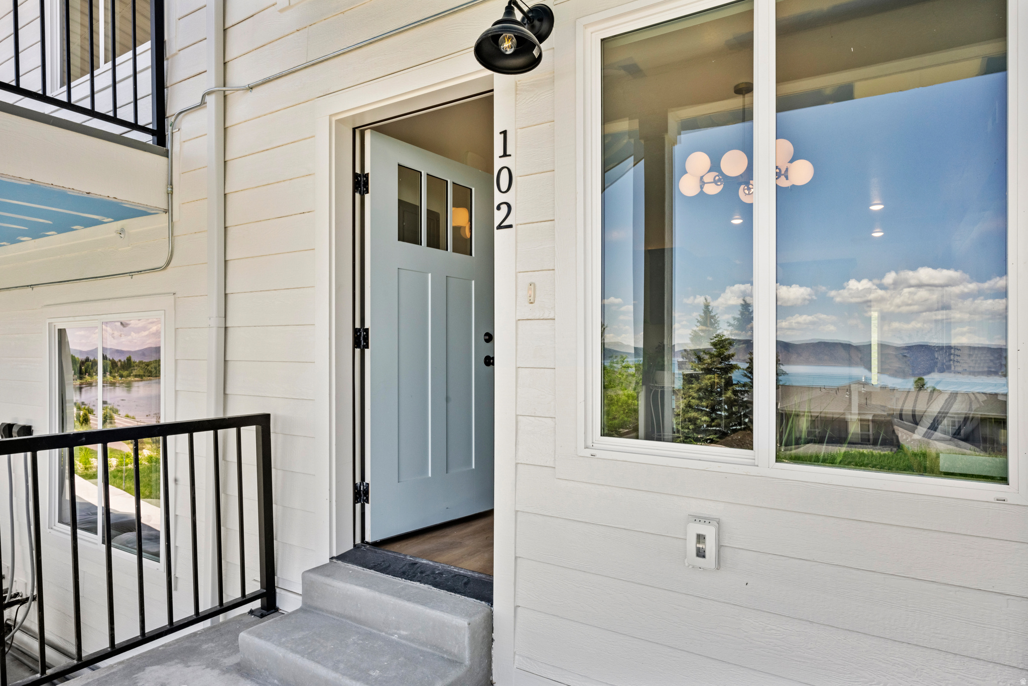main property photo 0