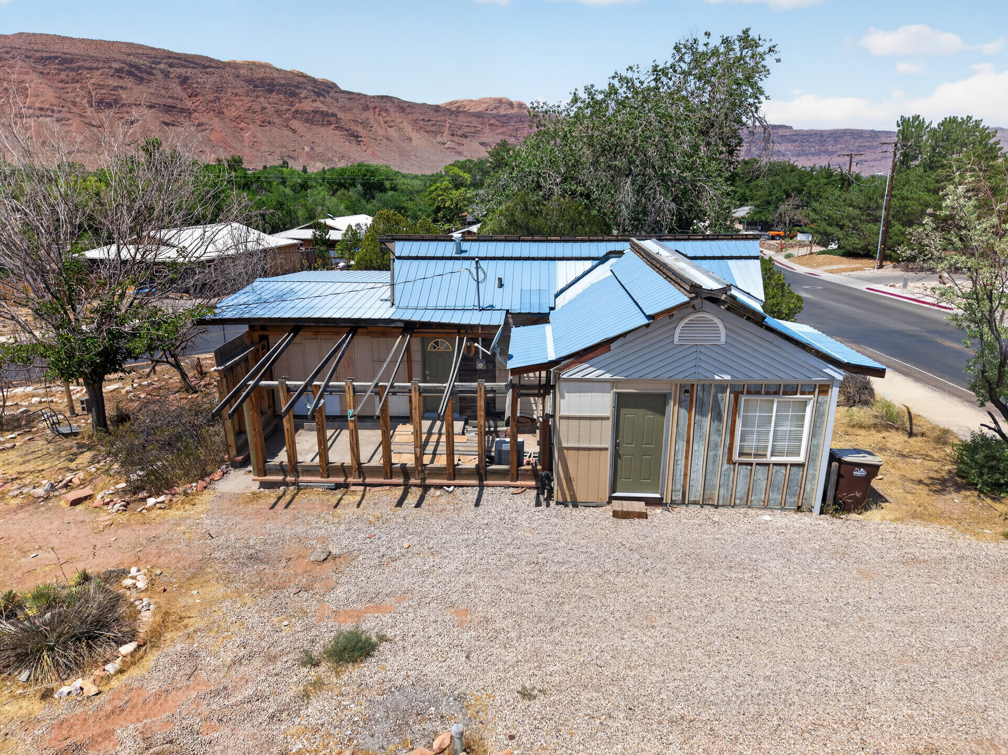 main property photo 17