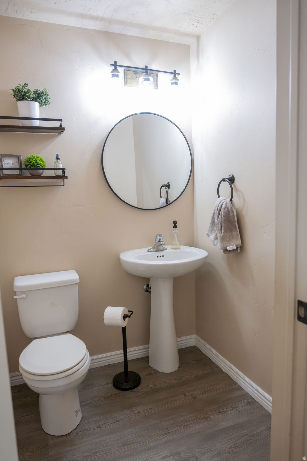 main property photo 15