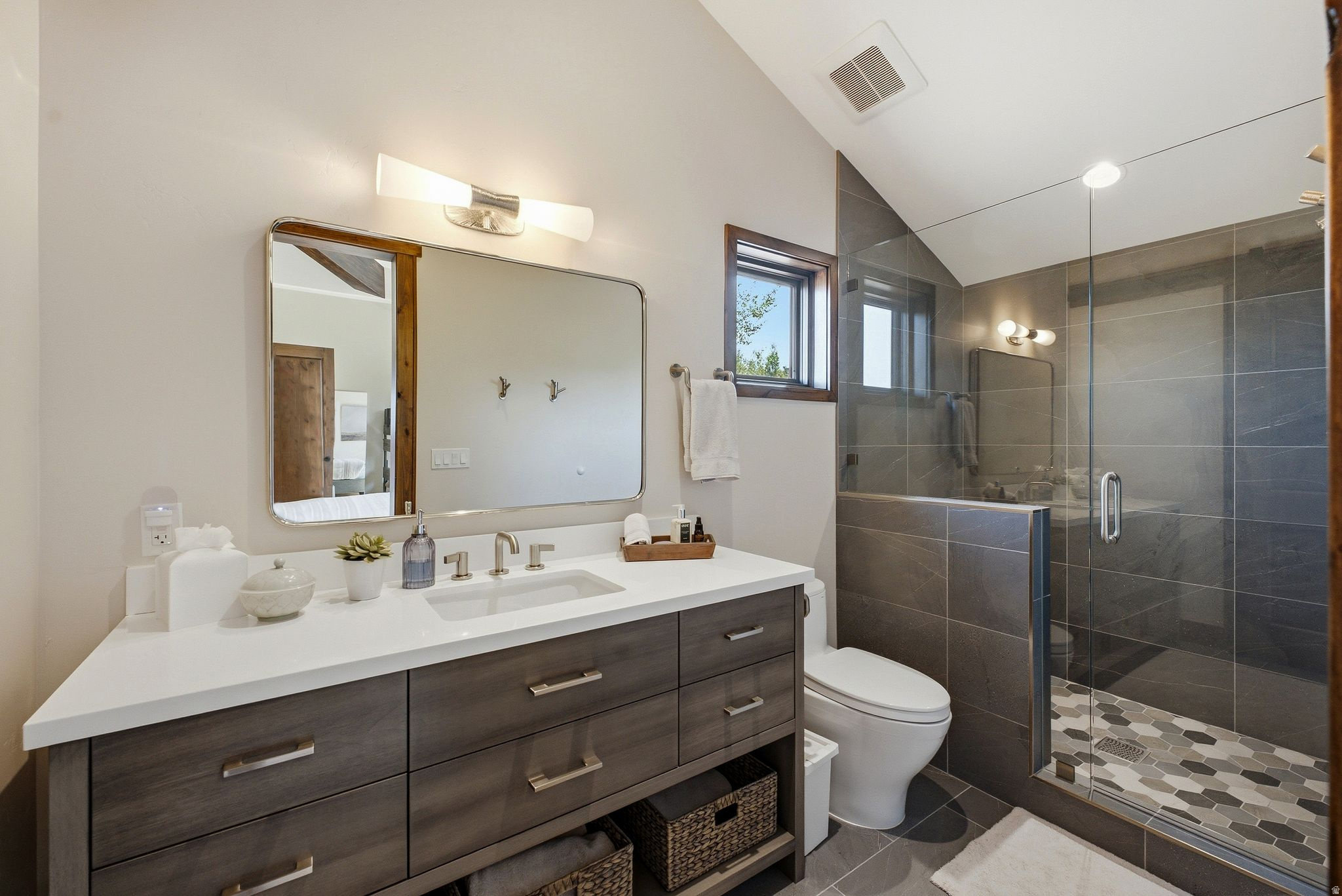 main property photo 65