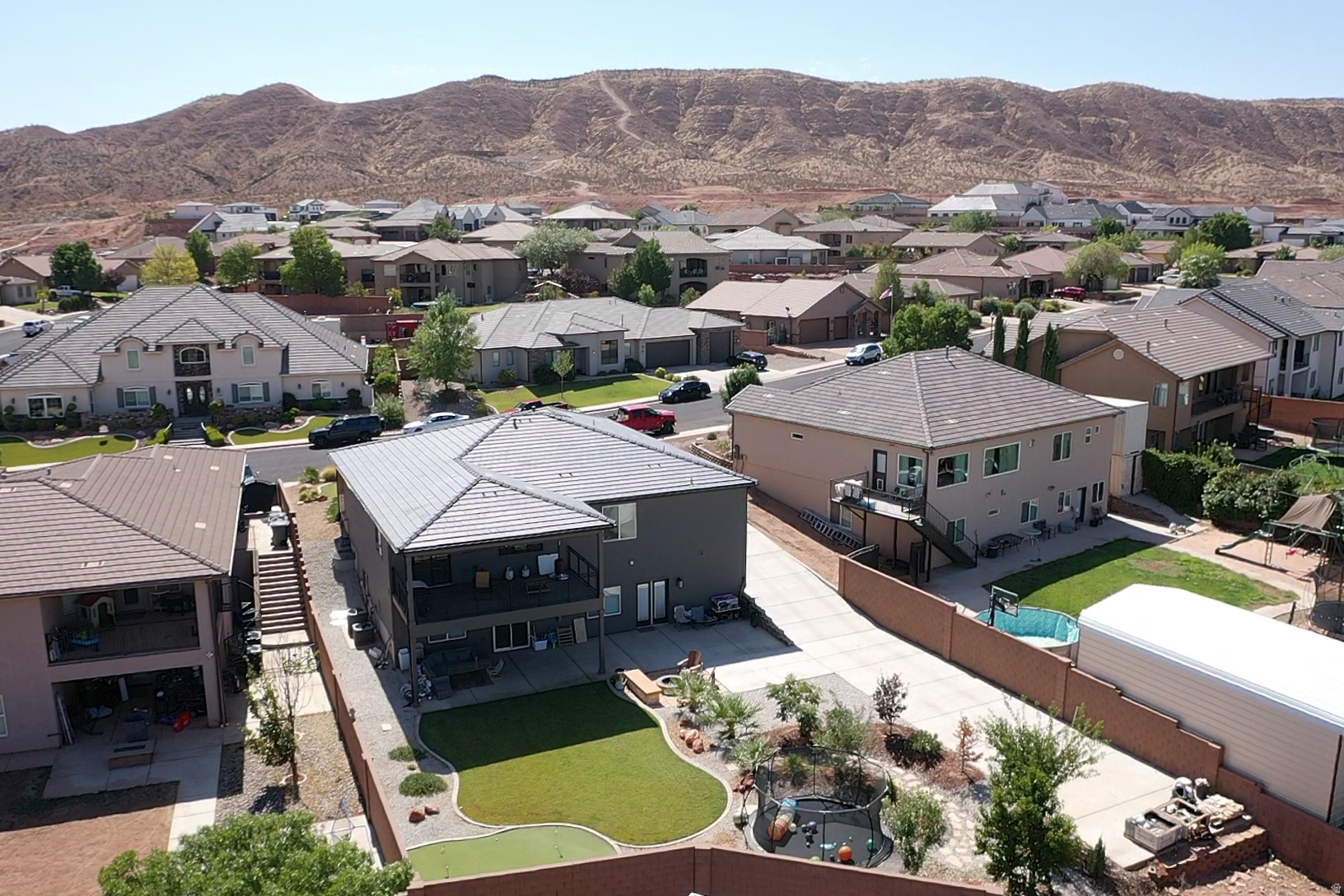 main property photo 20