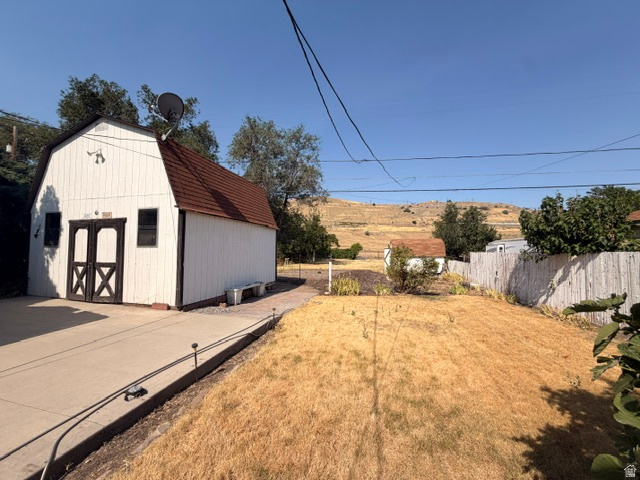 main property photo 12