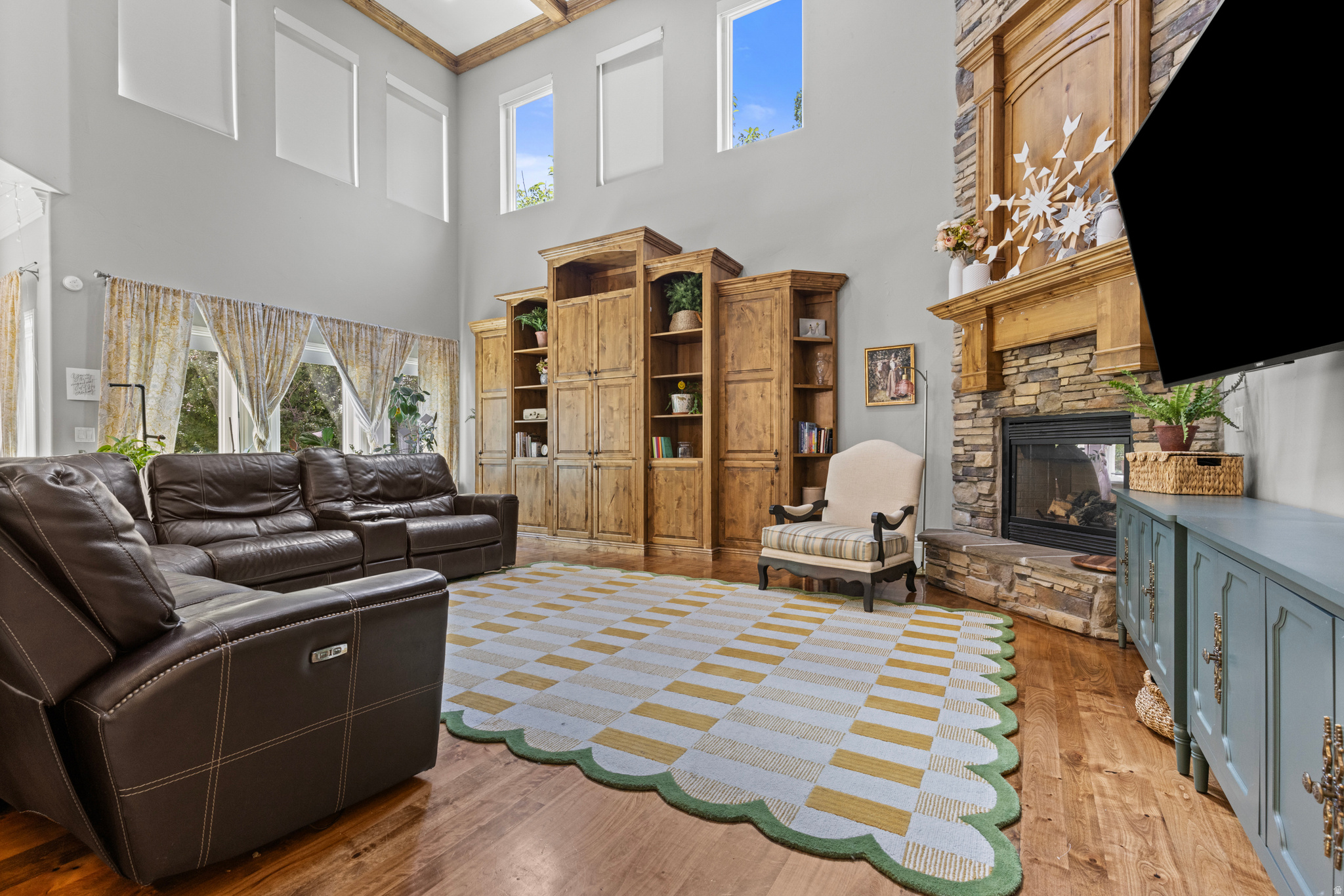 main property photo 16