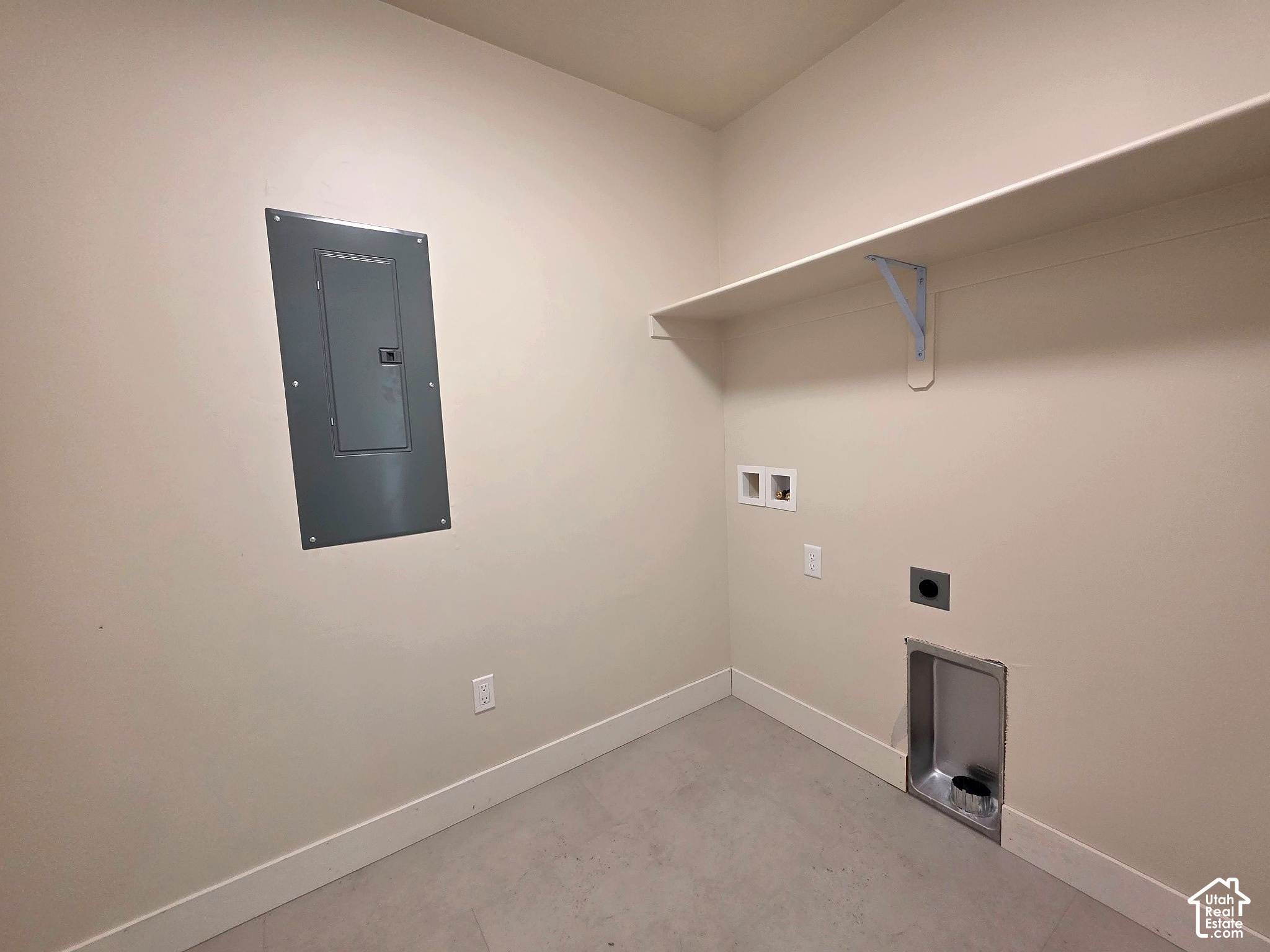 main property photo 14
