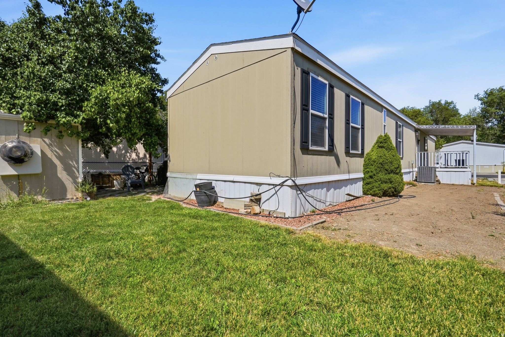 main property photo 20