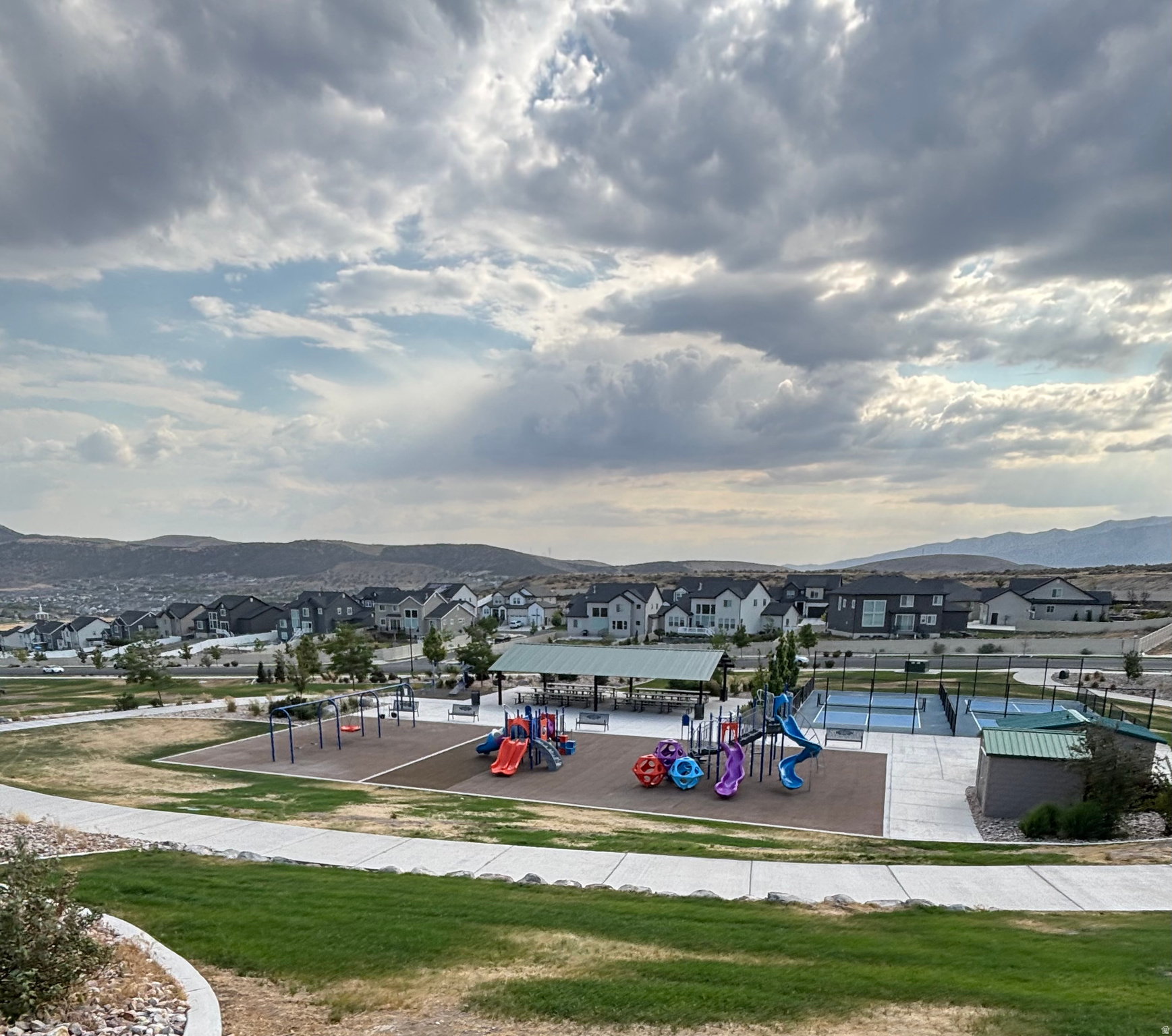 main property photo 33