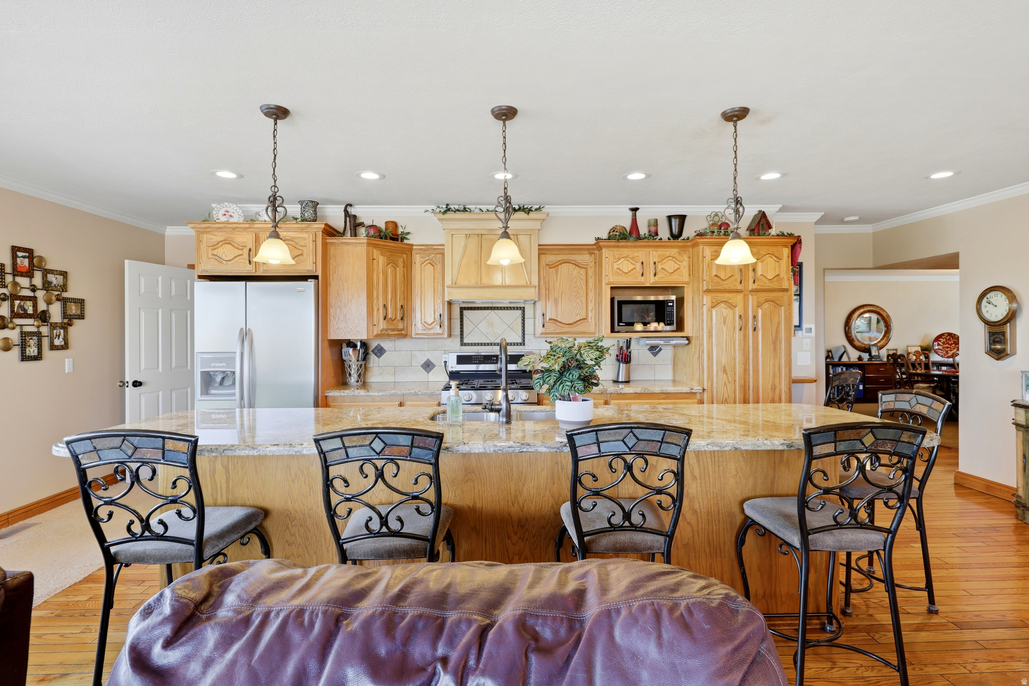 main property photo 12