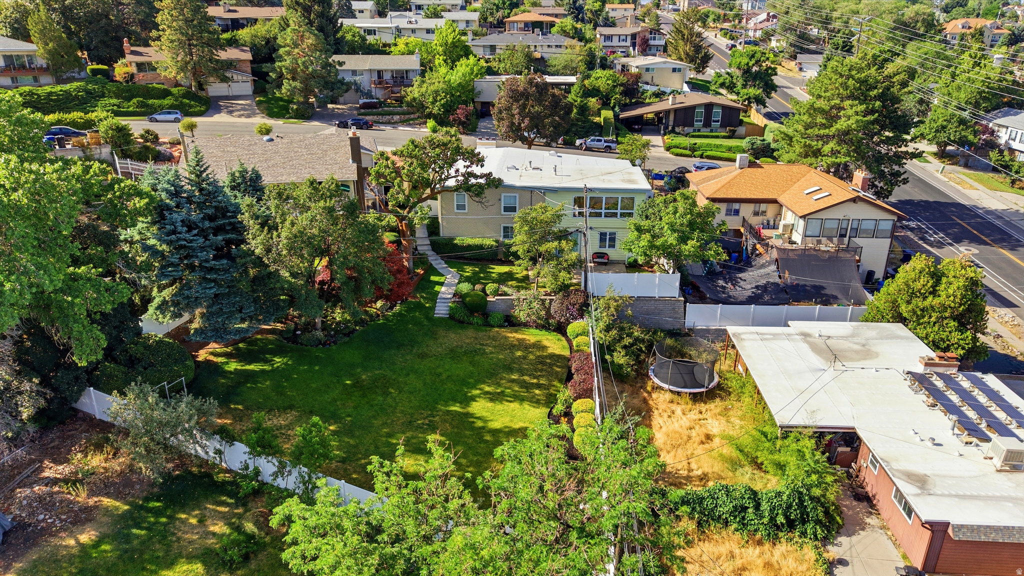main property photo 59