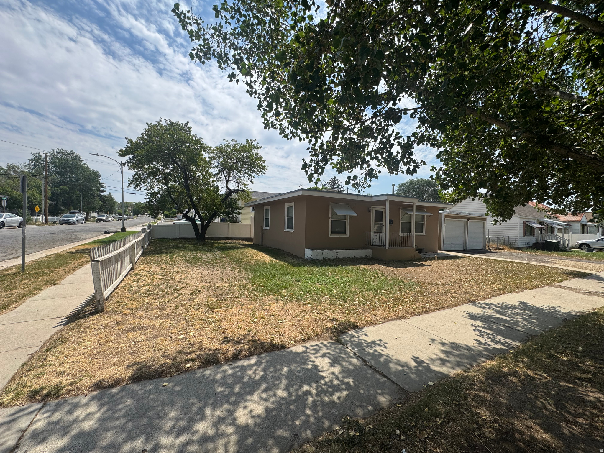 main property photo 21