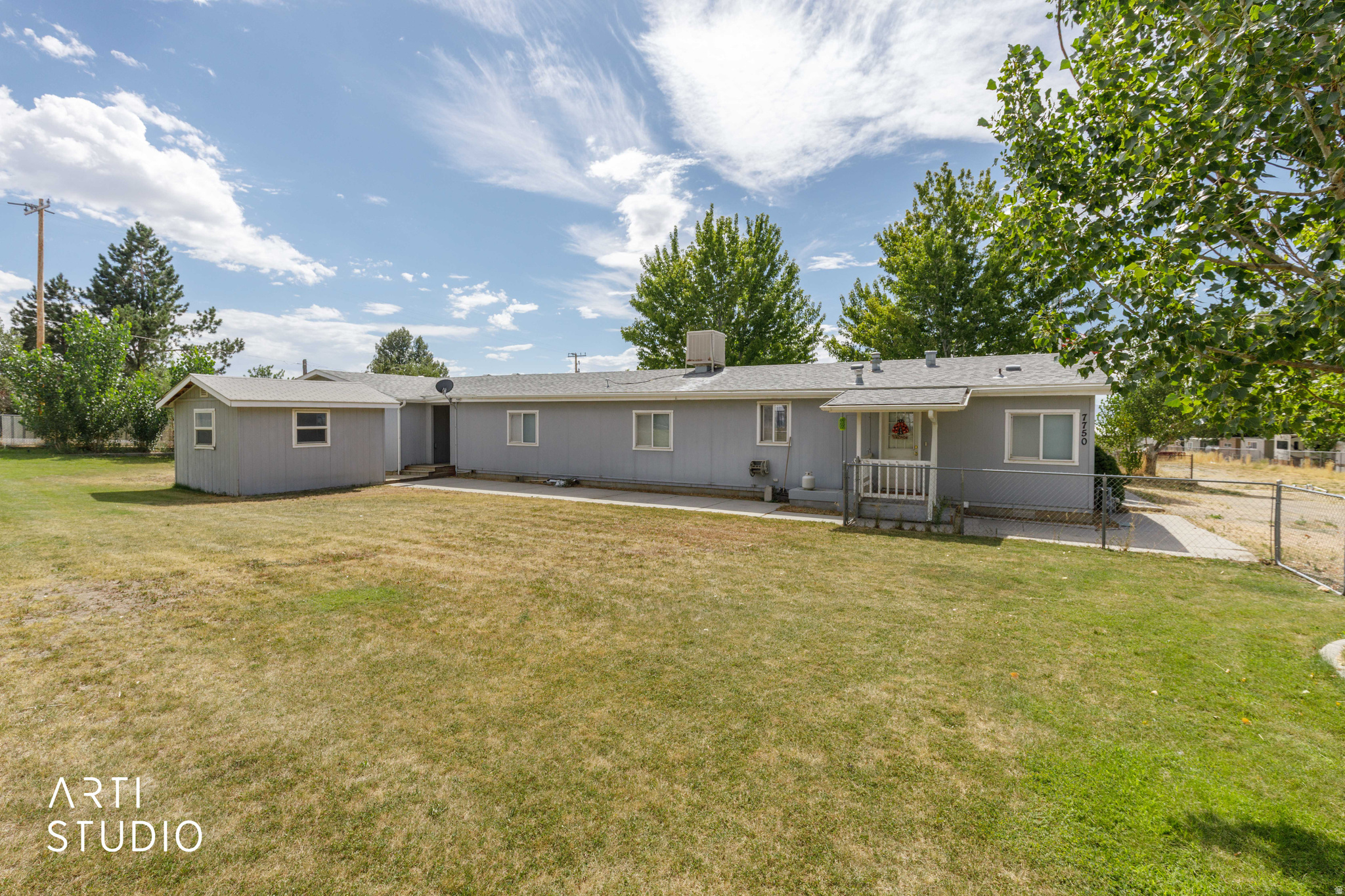 main property photo 28