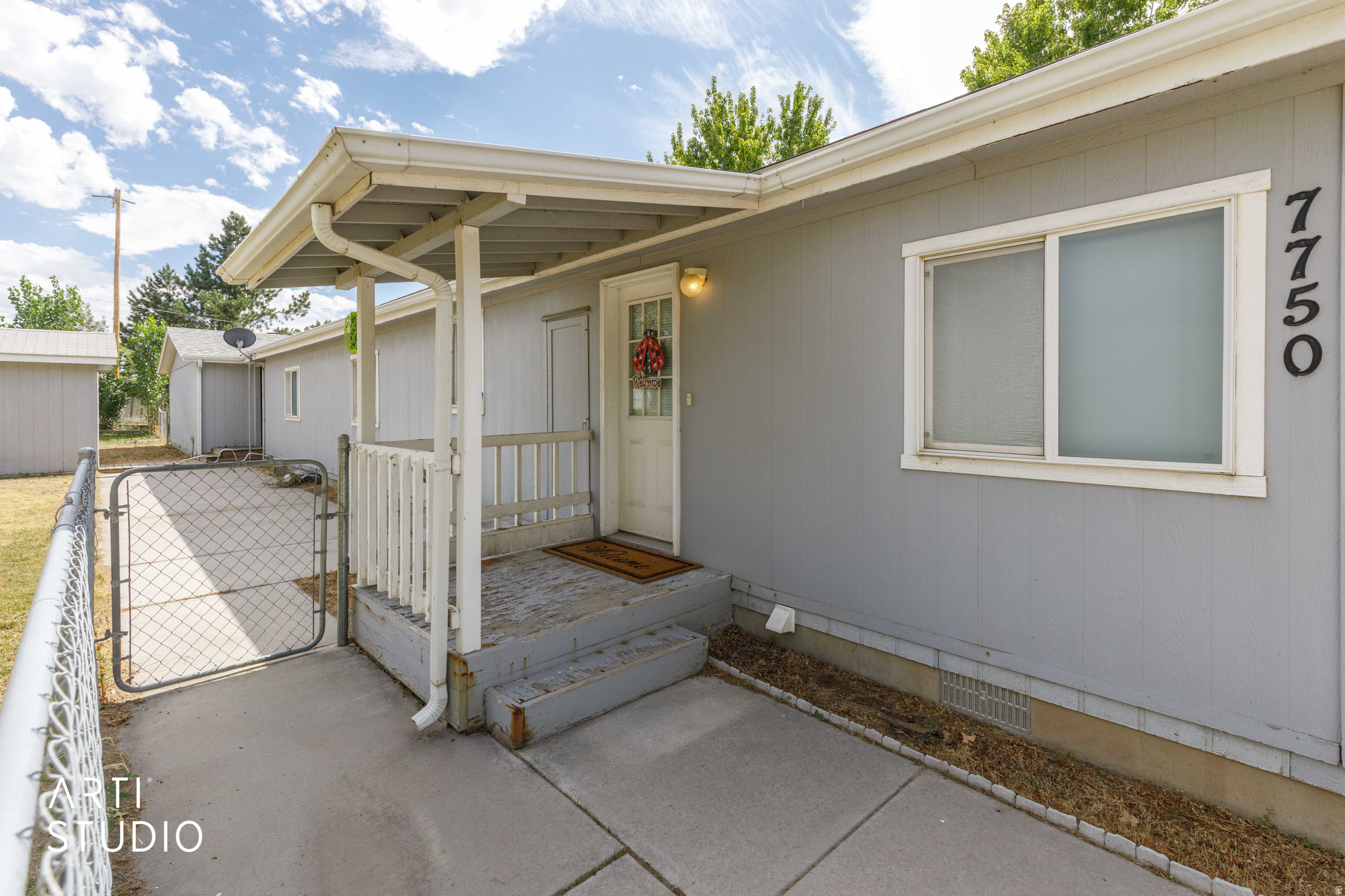 main property photo 30