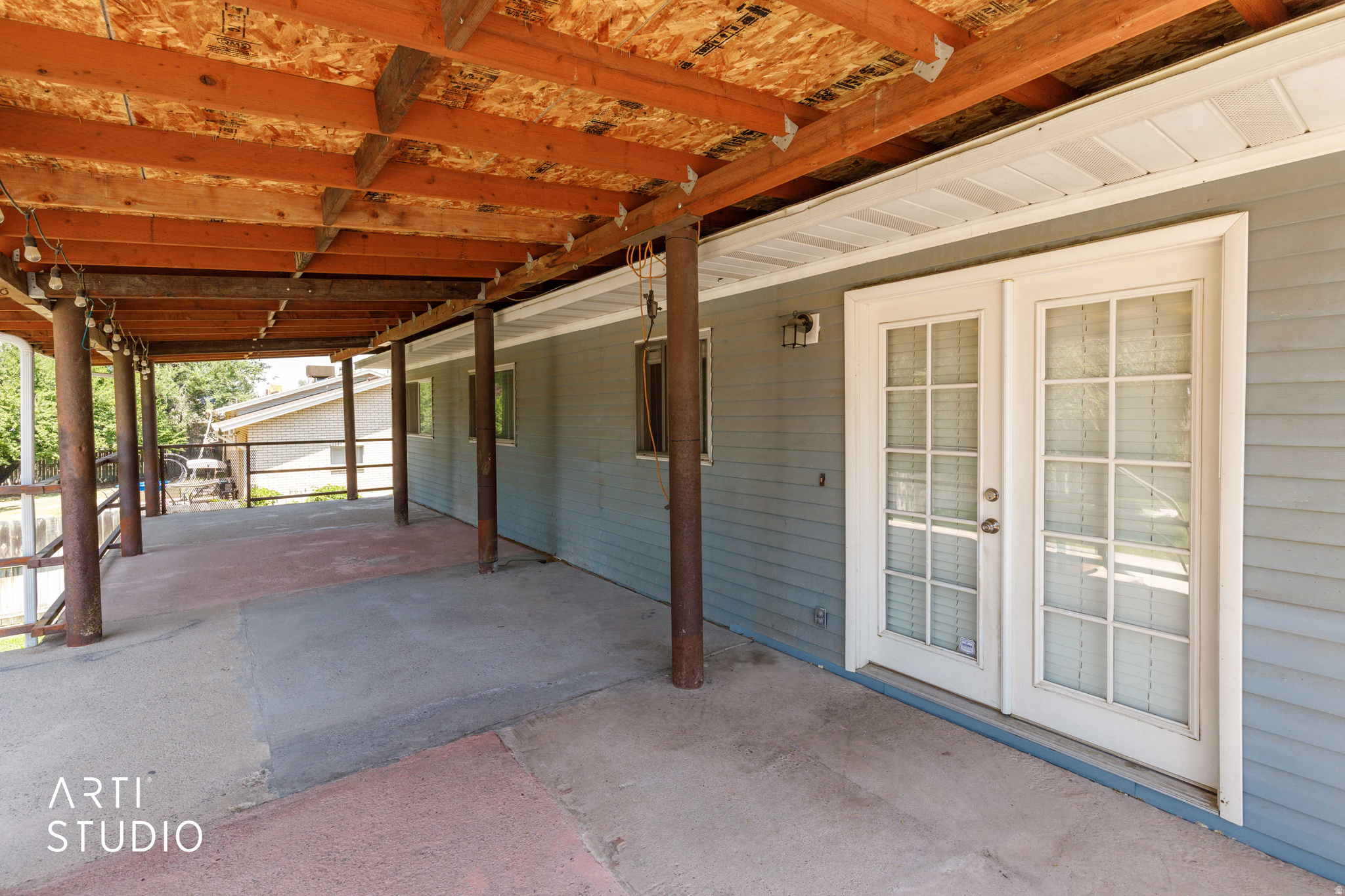 main property photo 28