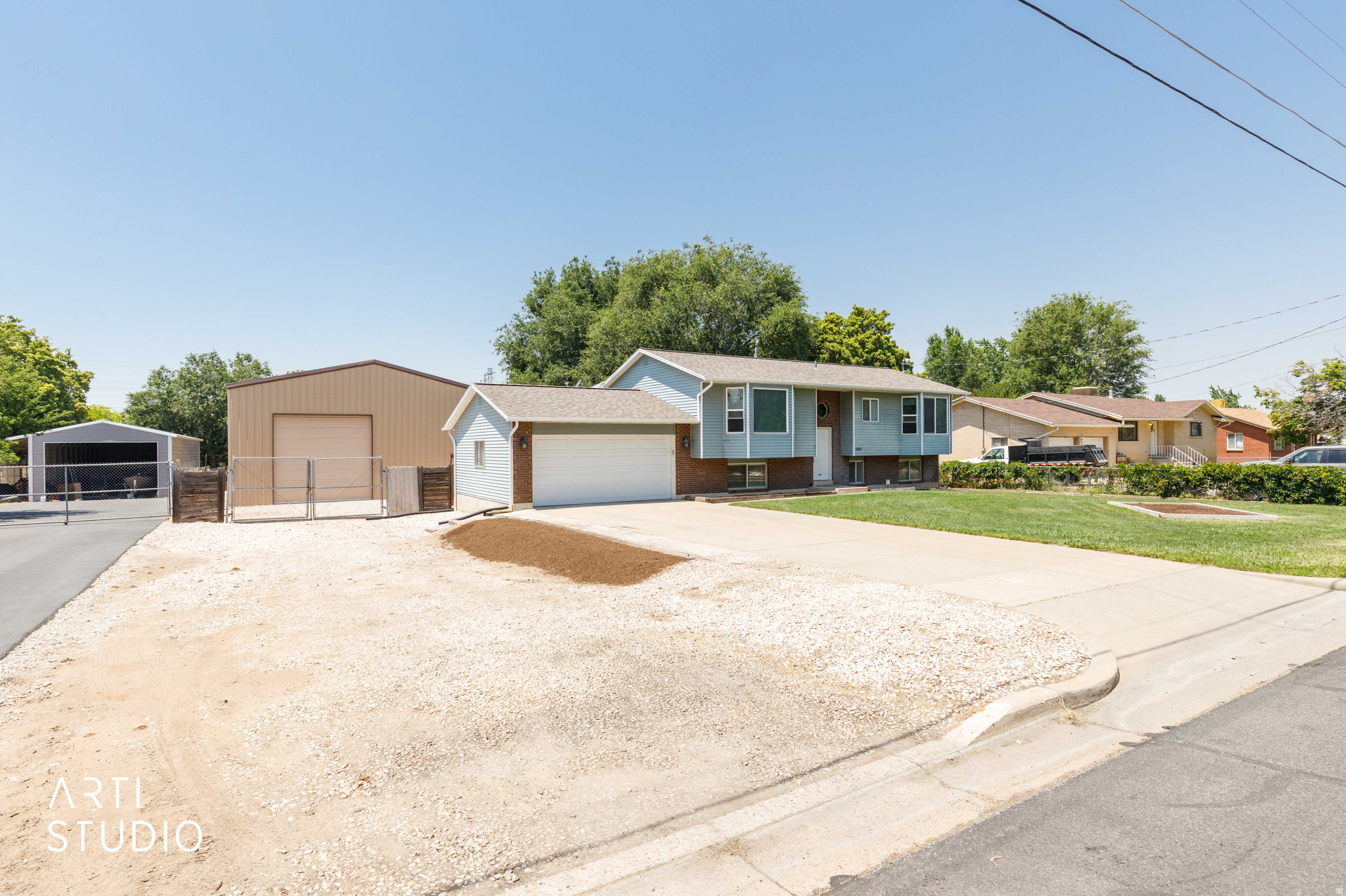 main property photo 3