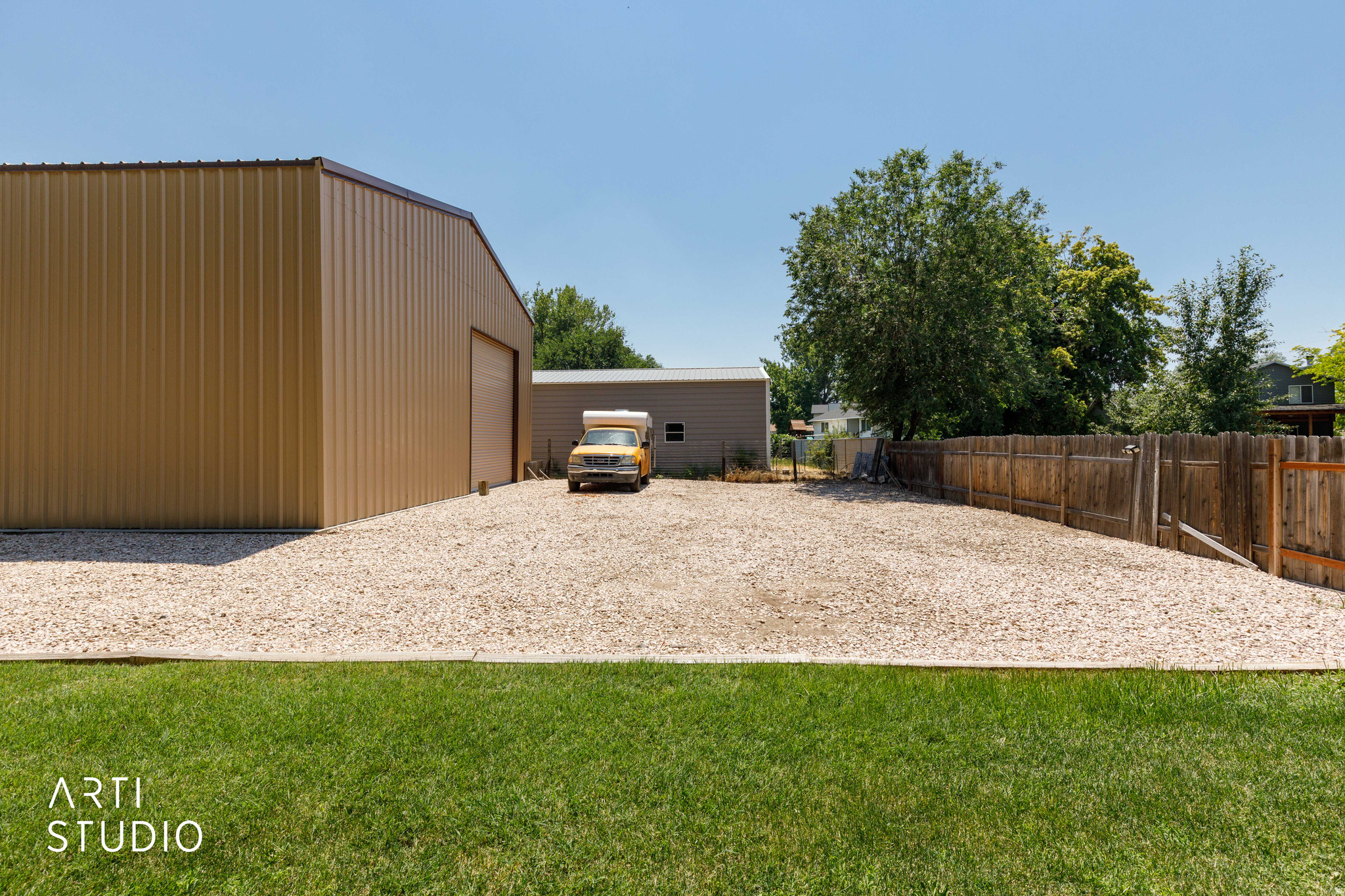 main property photo 34