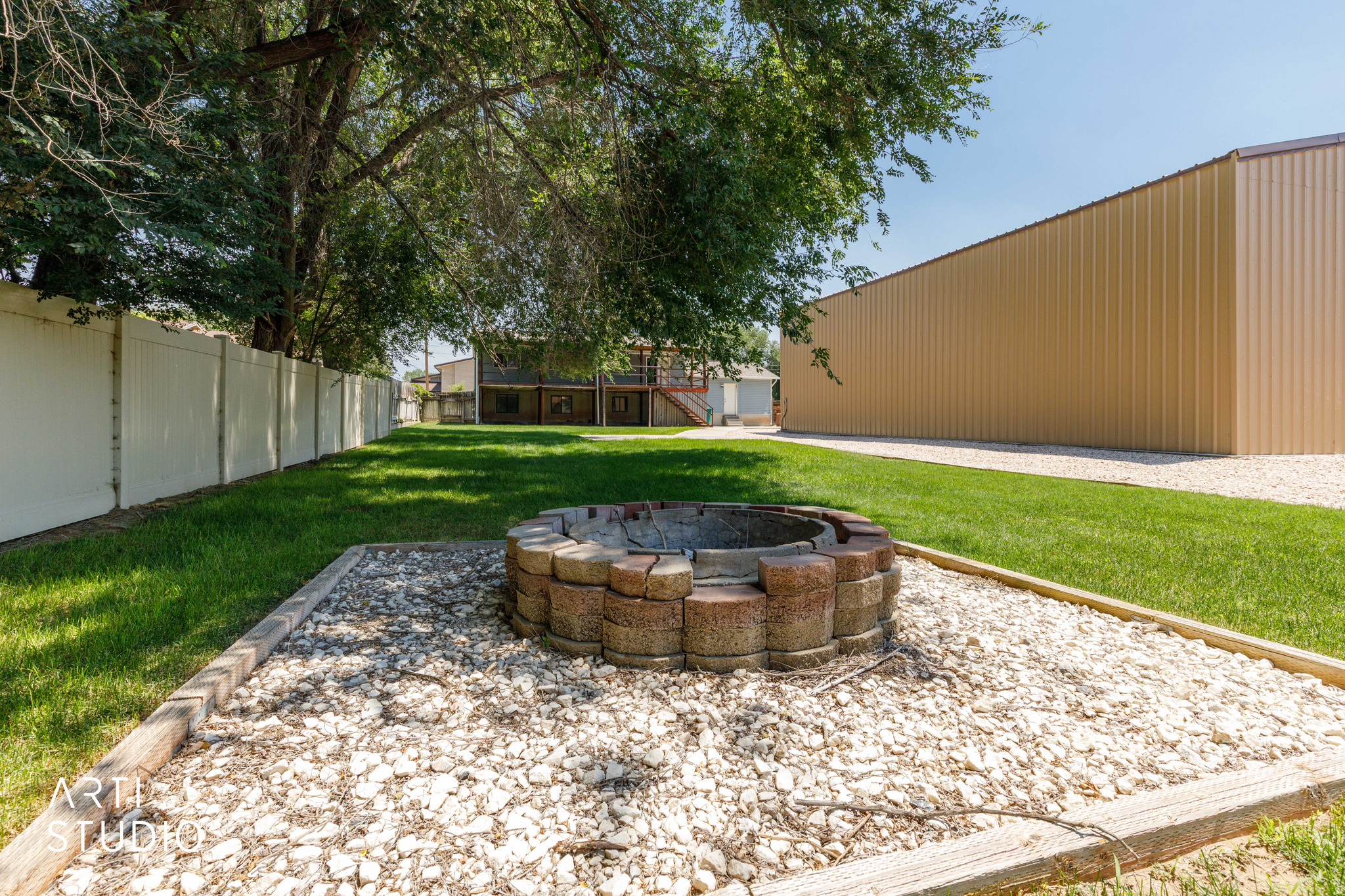 main property photo 35