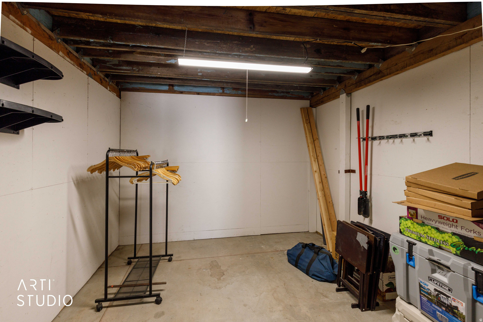 main property photo 41