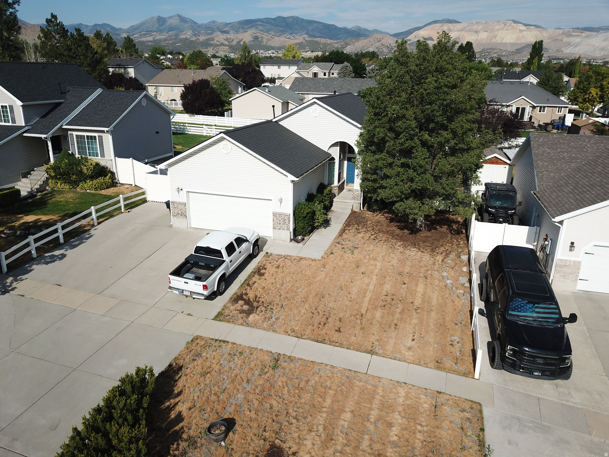 main property photo 14