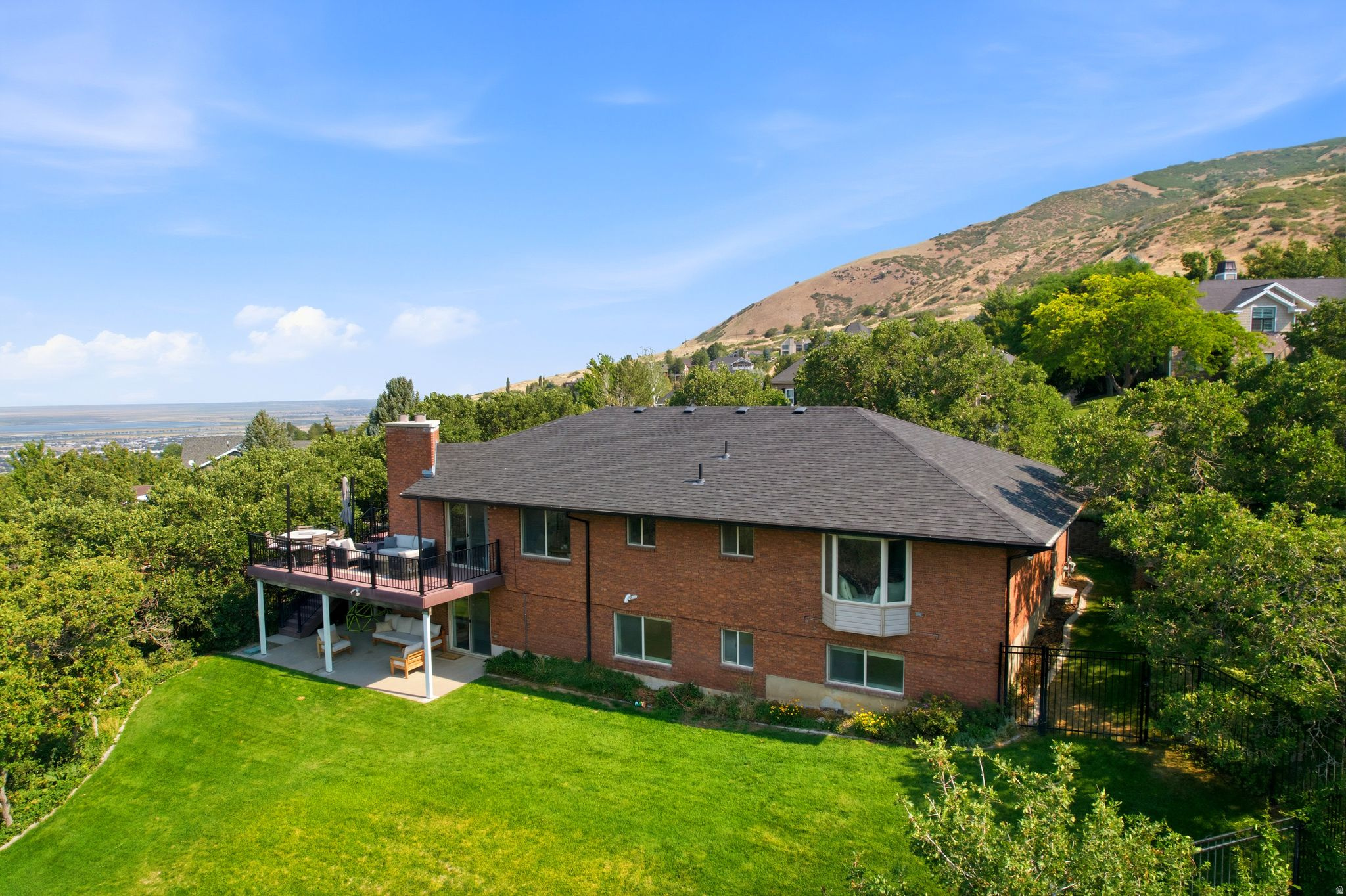 main property photo 44