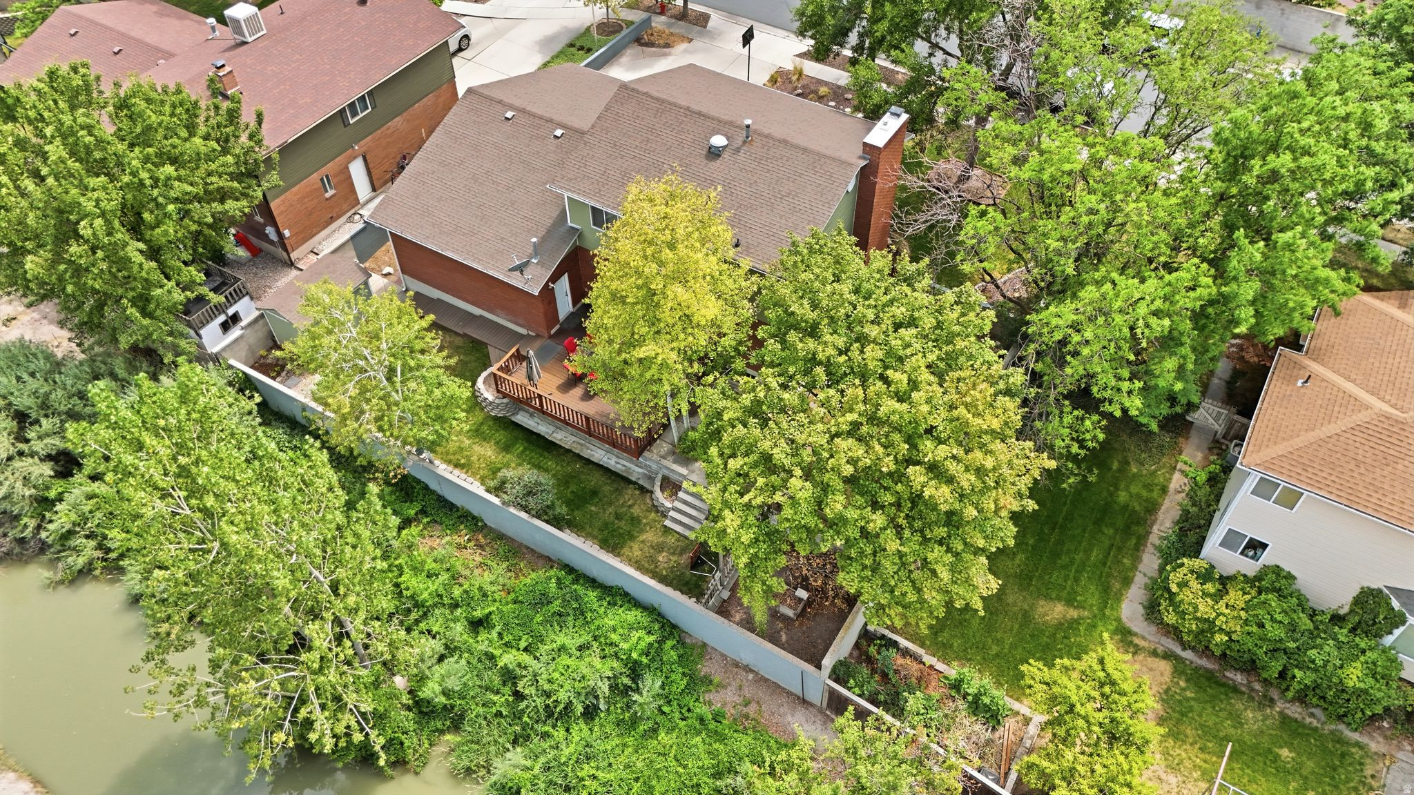 main property photo 44