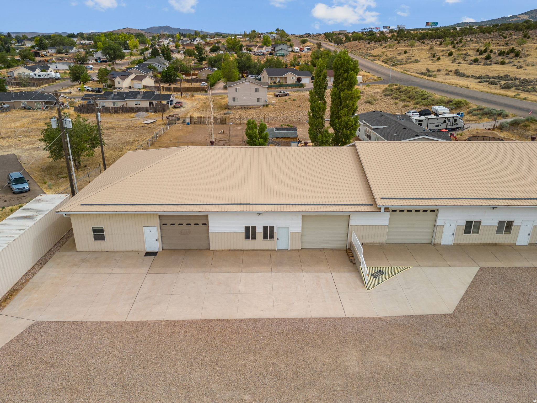 main property photo 17