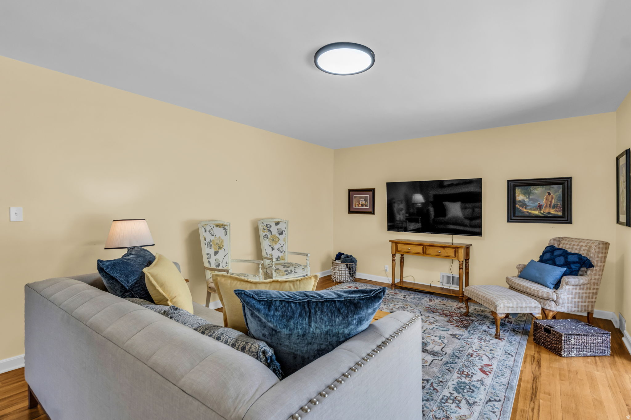 main property photo 19