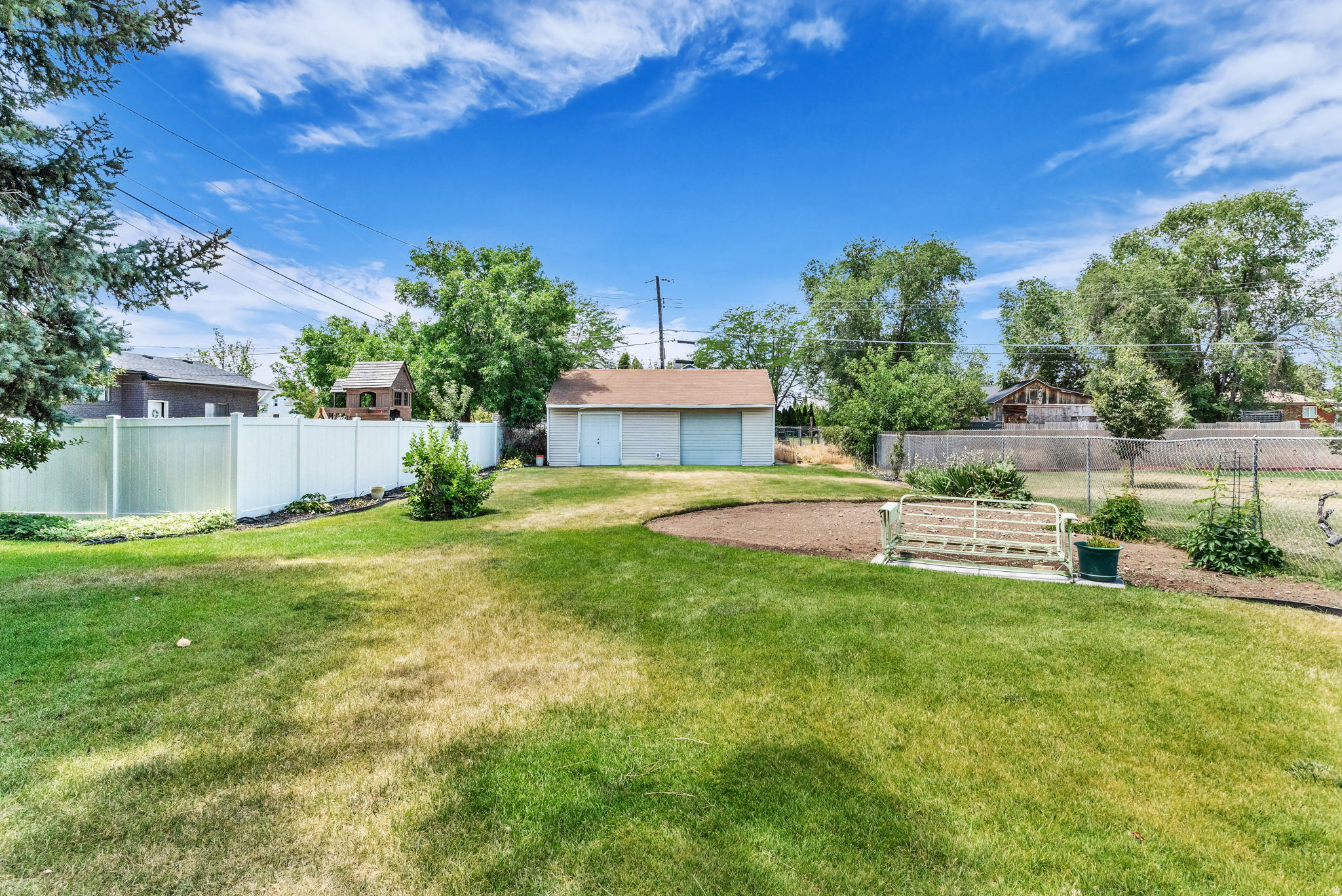 main property photo 57