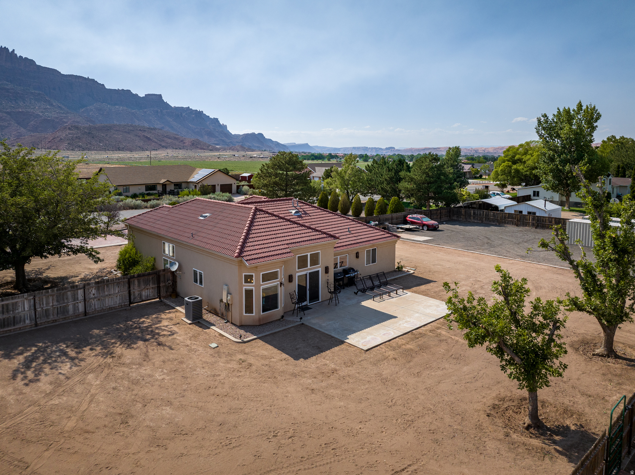 main property photo 41