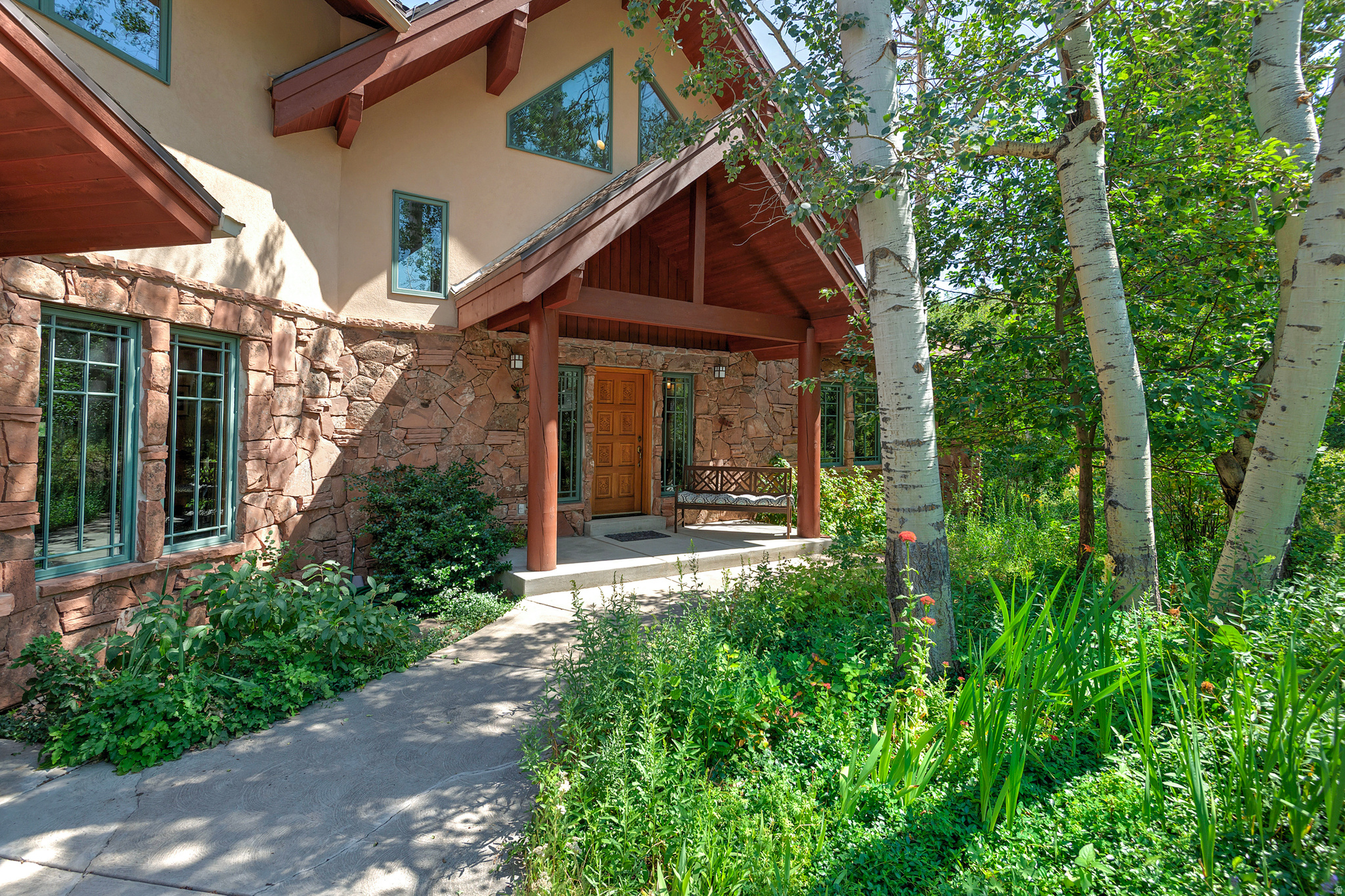 main property photo 10
