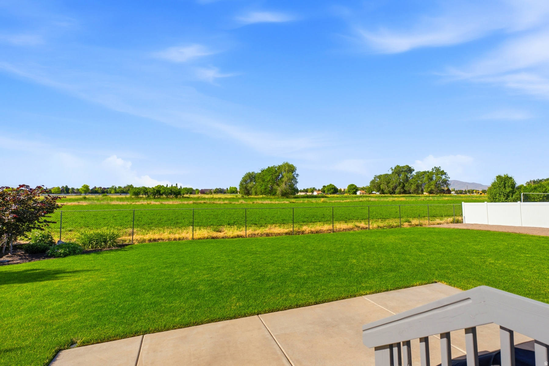 main property photo 59