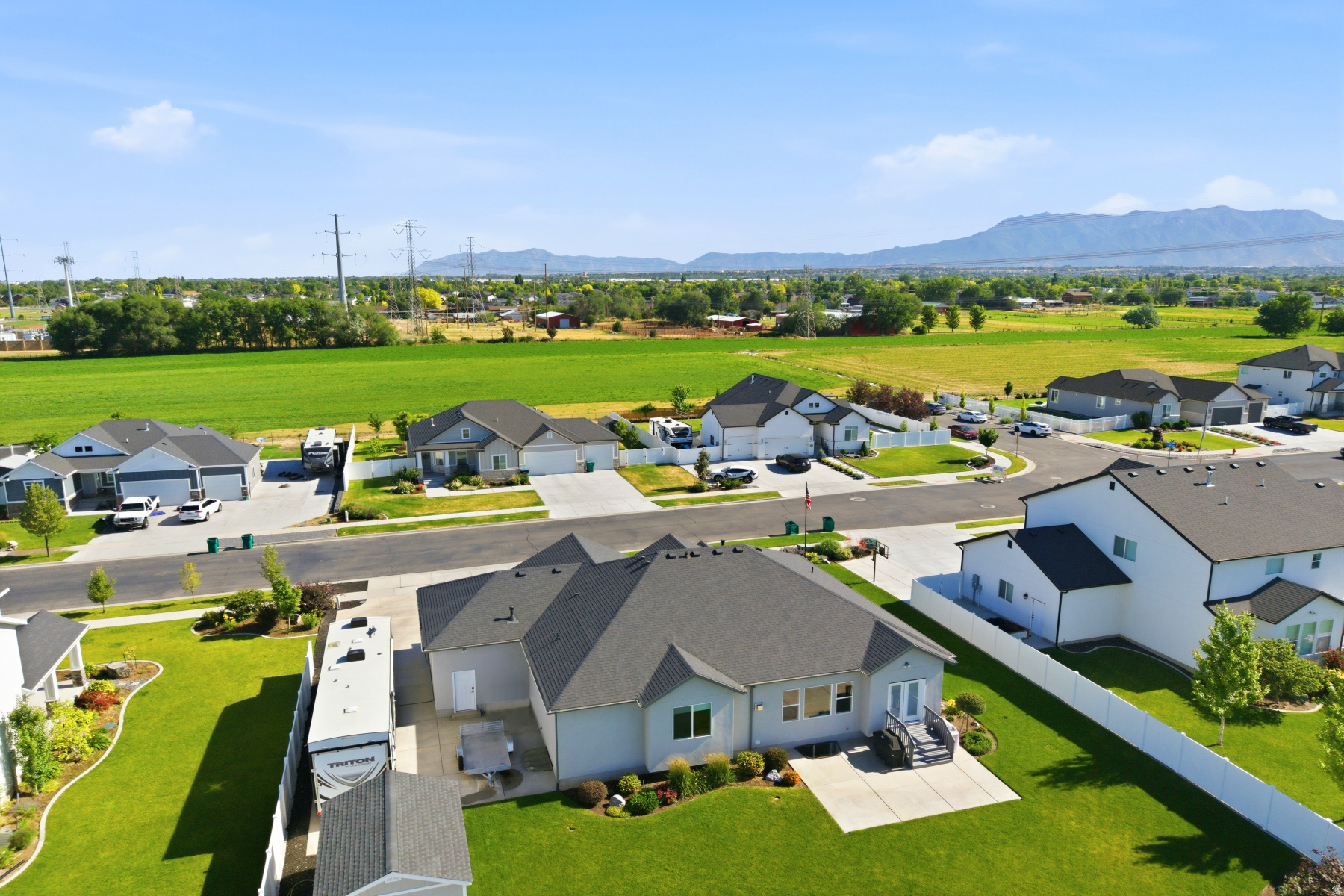 main property photo 65