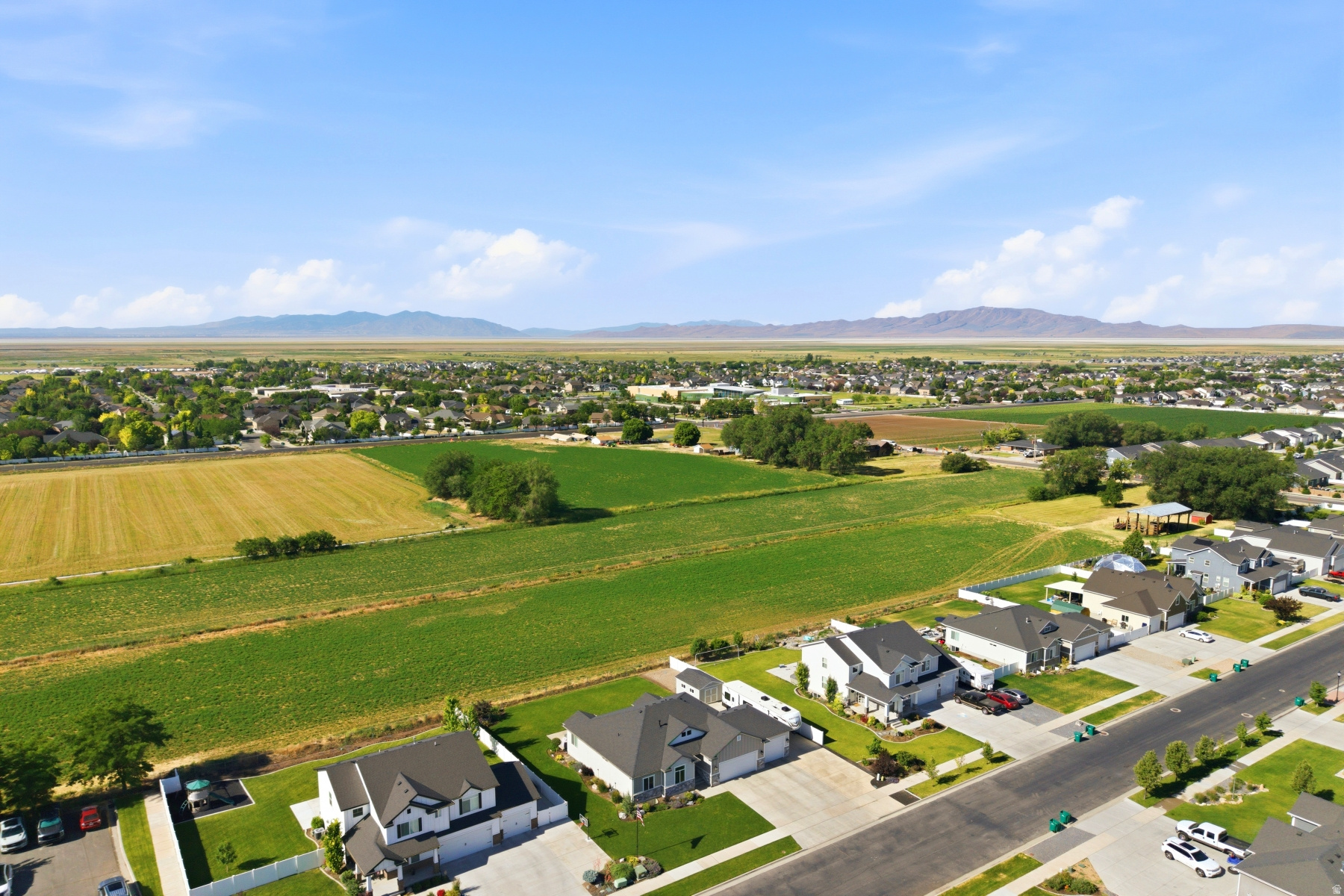 main property photo 68