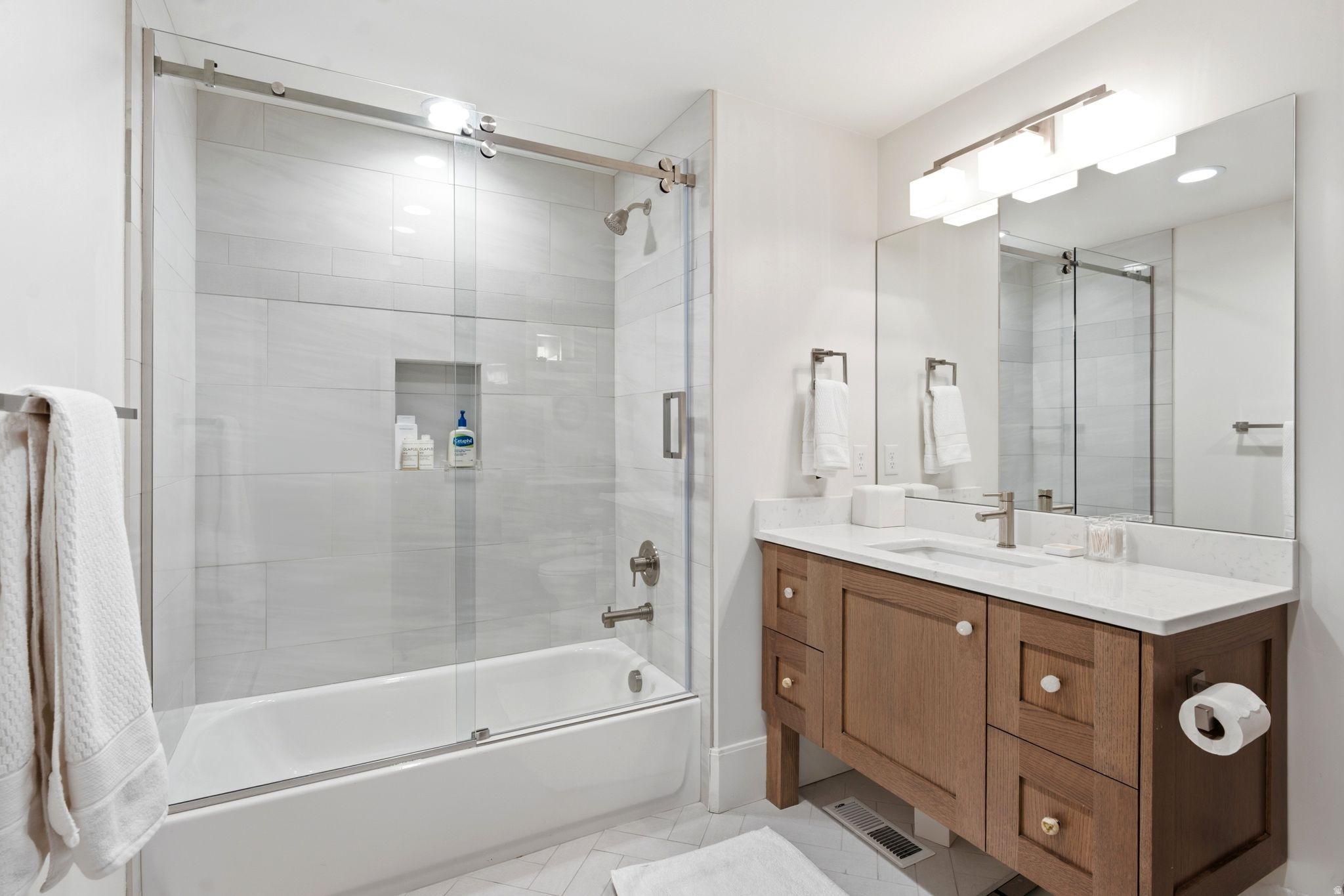 main property photo 71