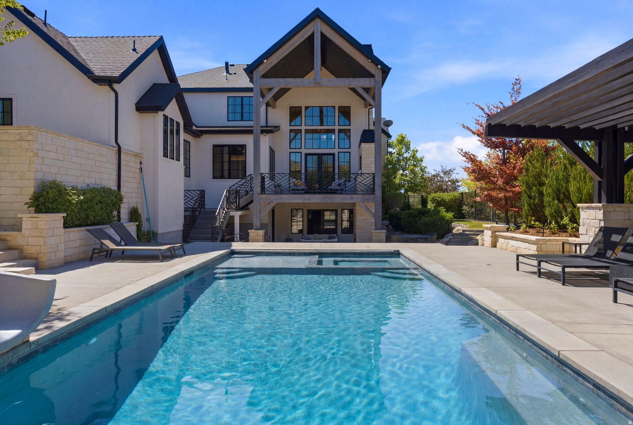 main property photo 83