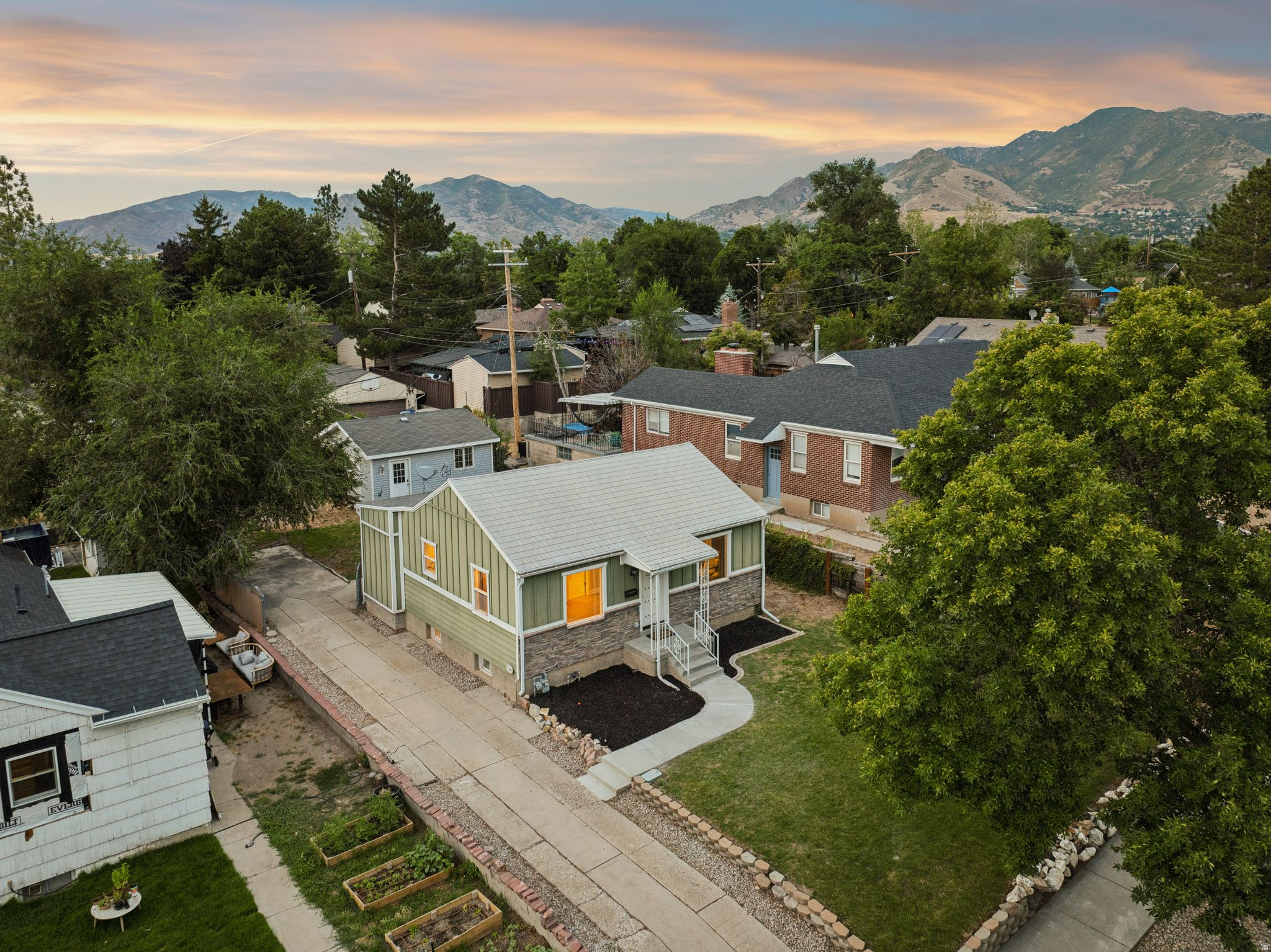 main property photo 38