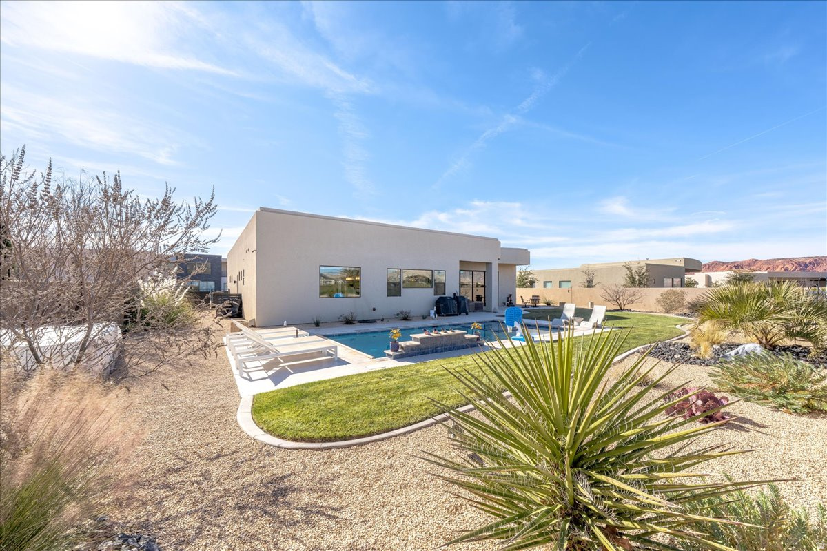 main property photo 60