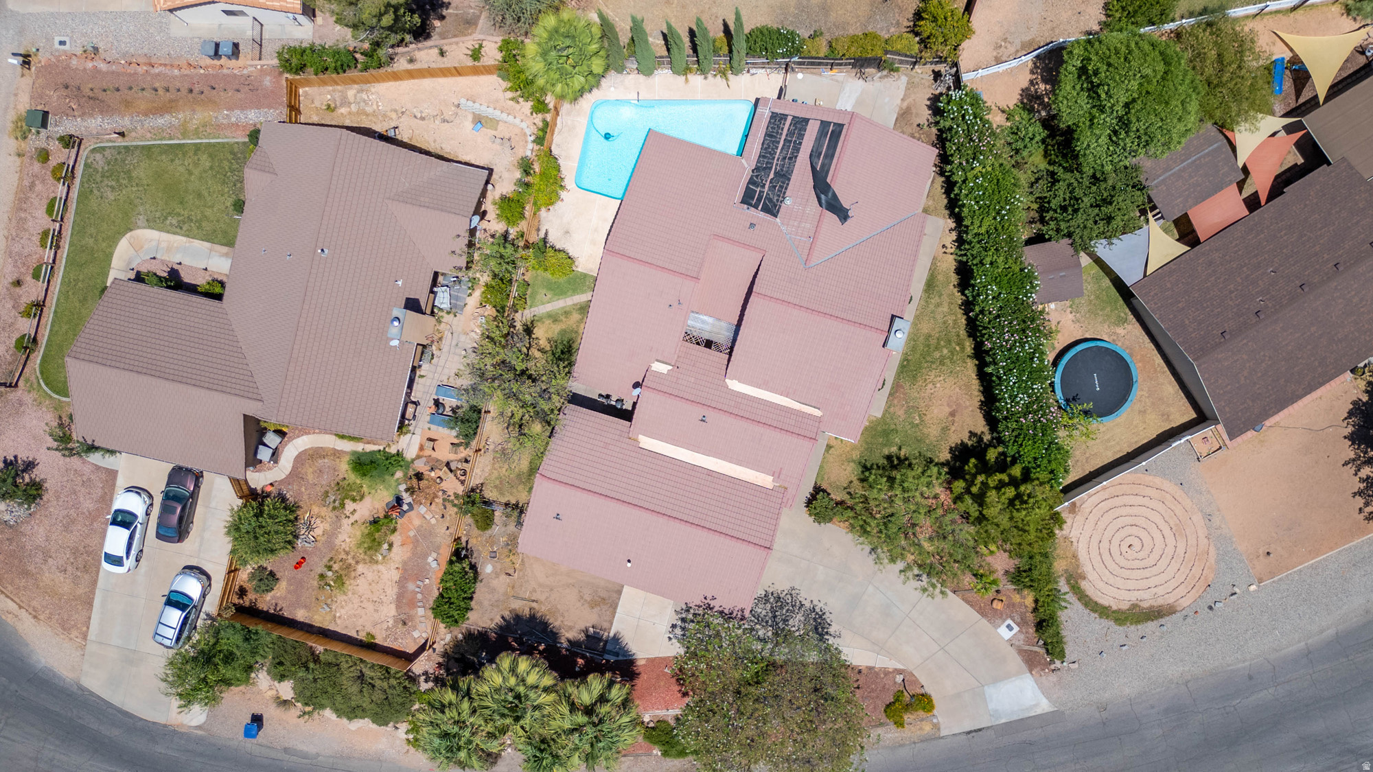 main property photo 68