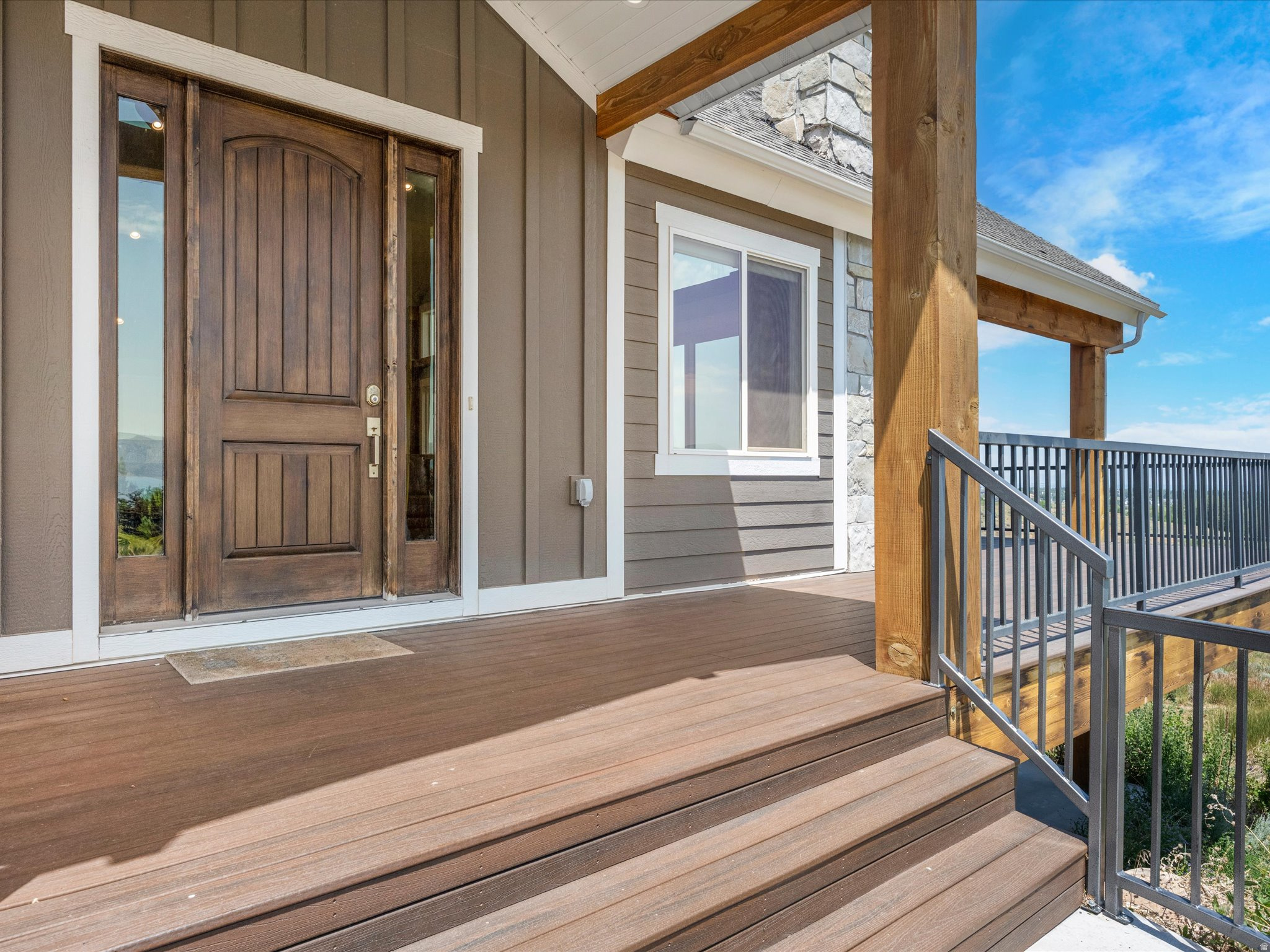 main property photo 11