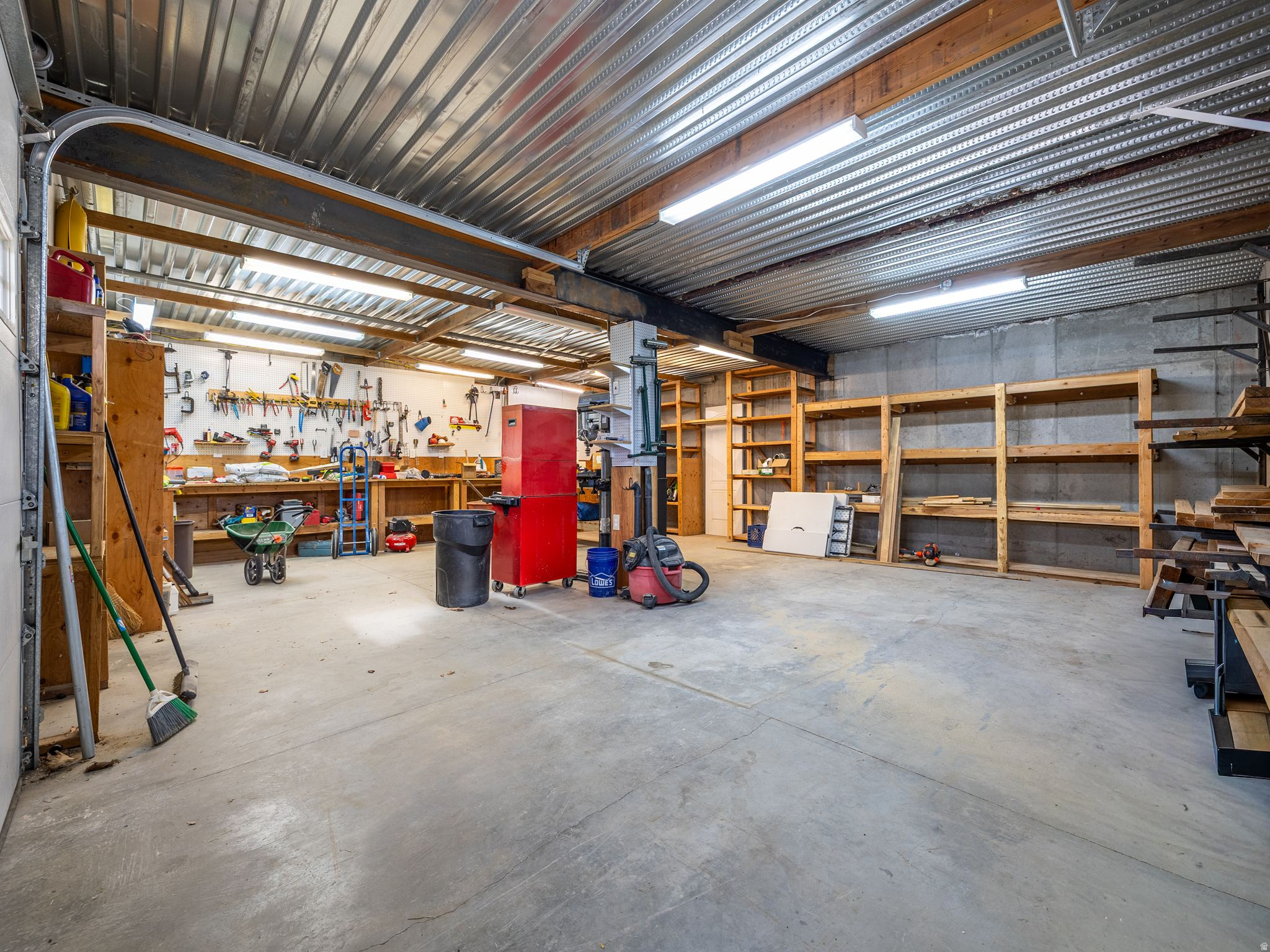 main property photo 51