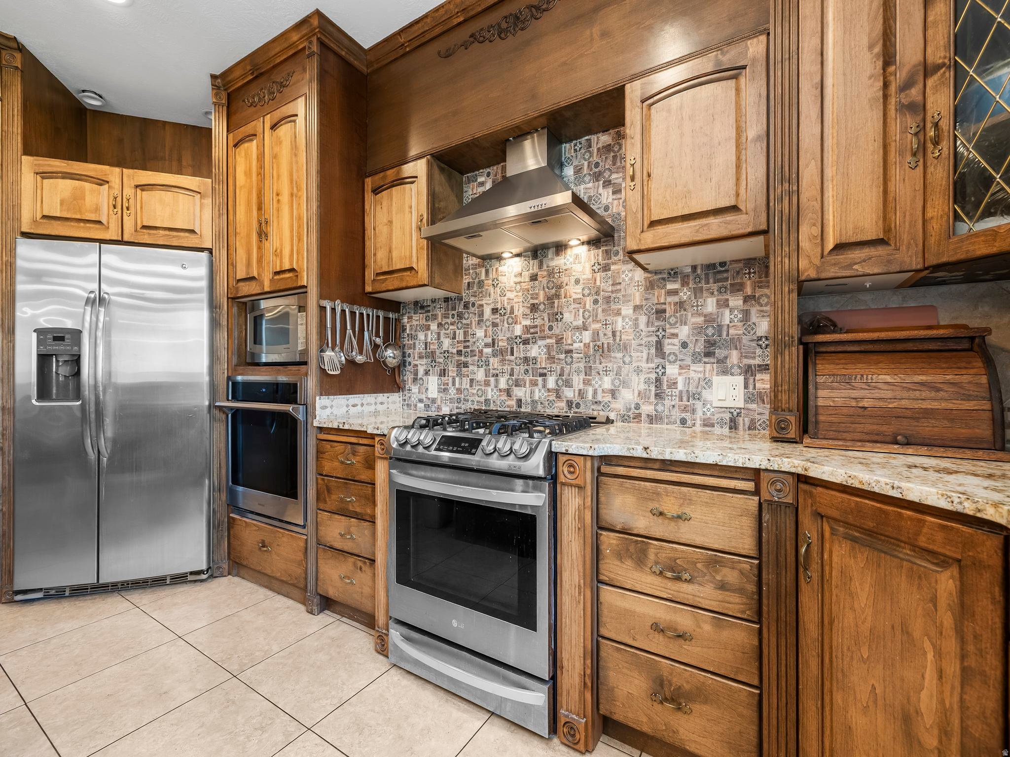 main property photo 8