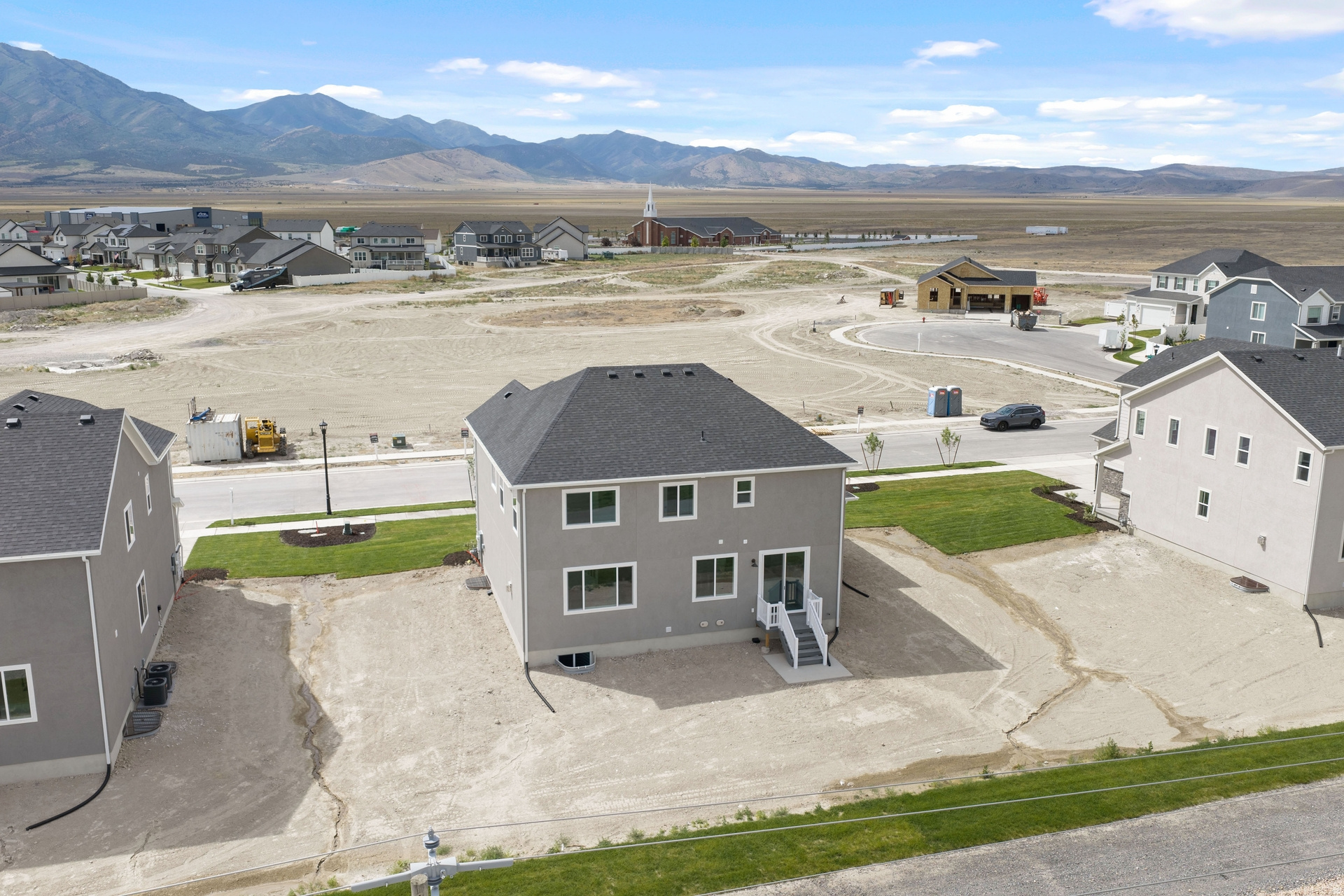 main property photo 27